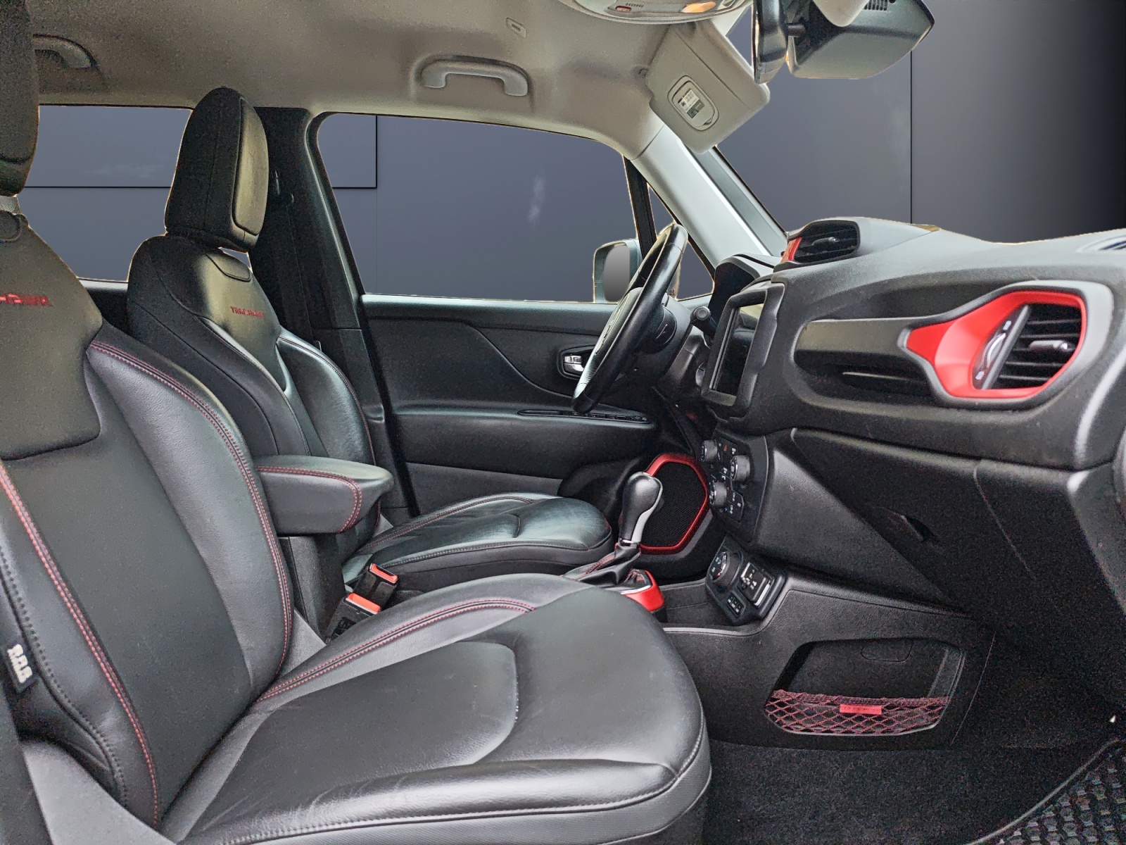 Jeep Renegade 13