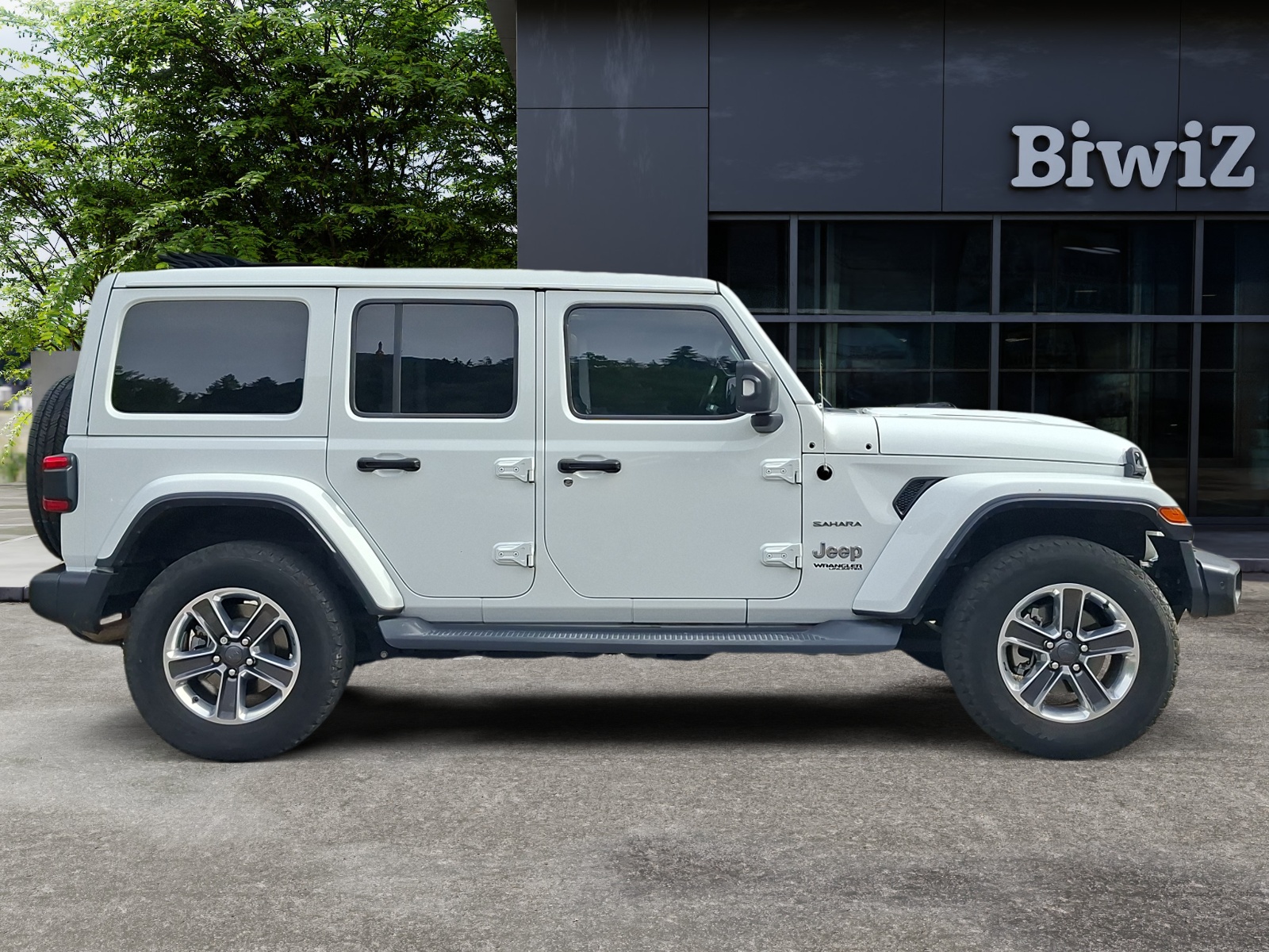 Jeep Wrangler 5