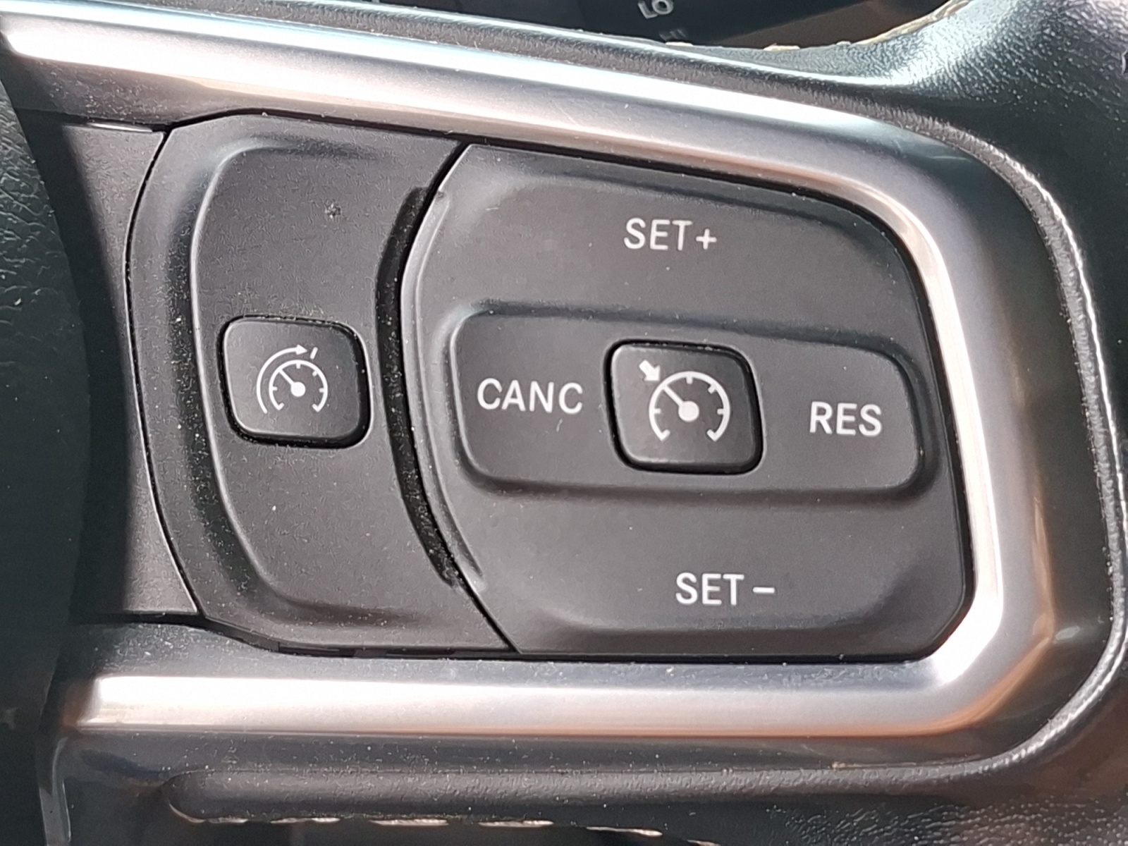 Jeep Wrangler 24