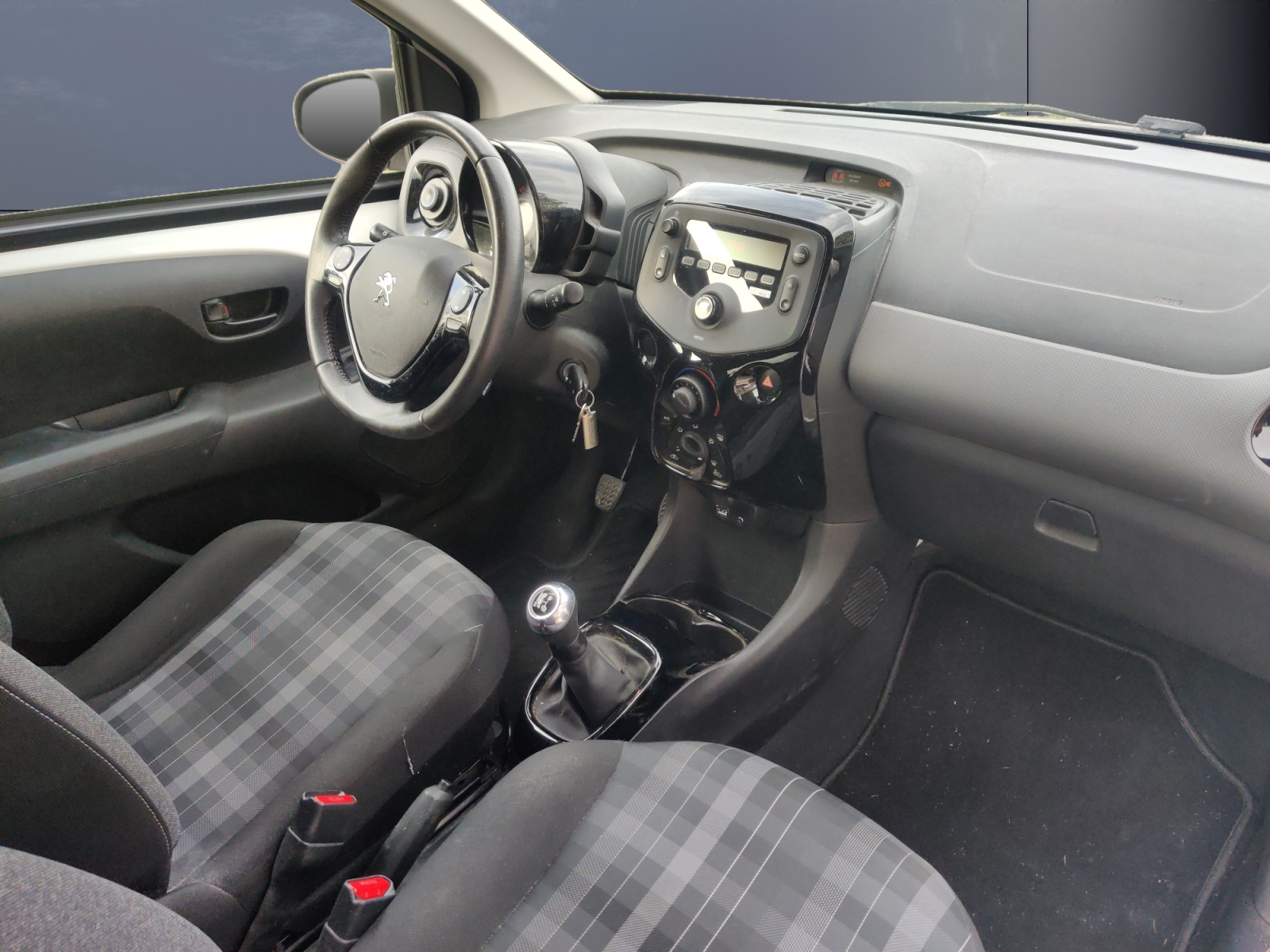 Peugeot 108 12