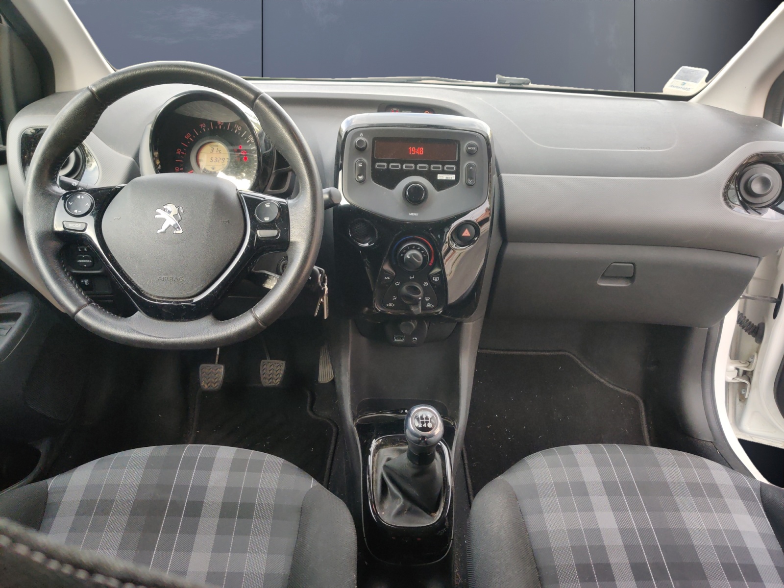 Peugeot 108 14