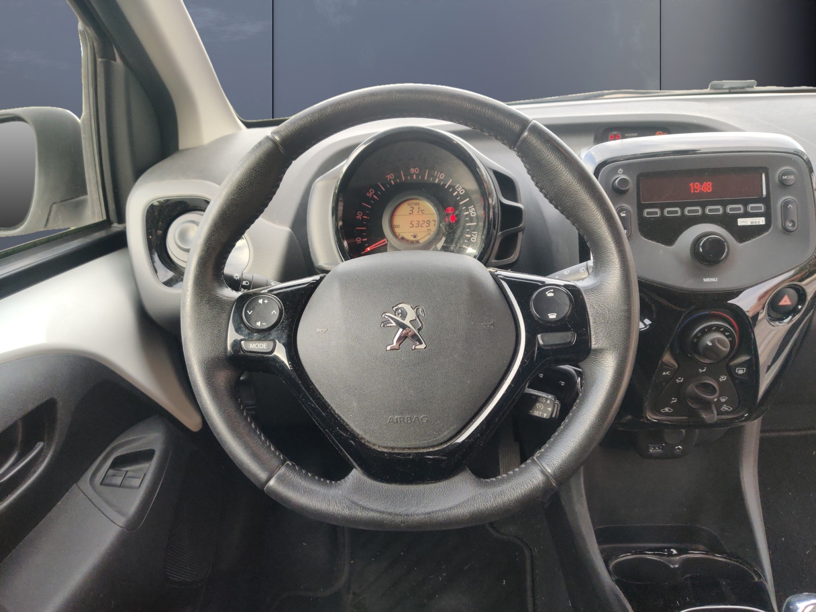 Peugeot 108 15