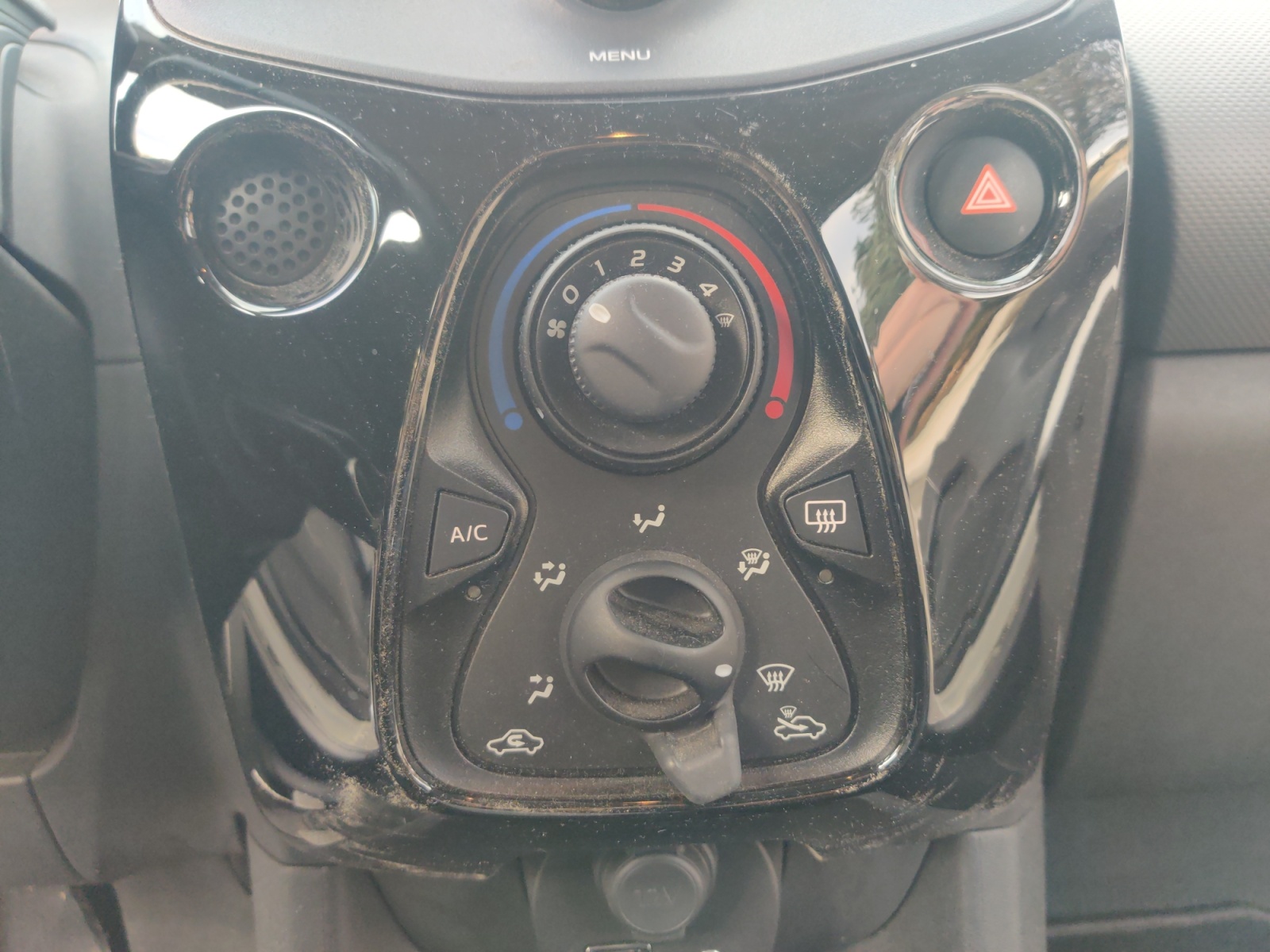 Peugeot 108 18