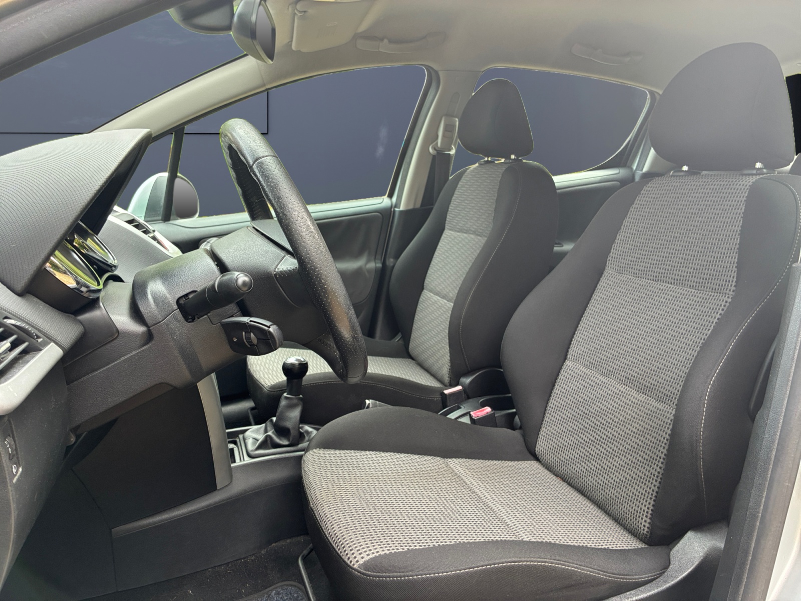 Peugeot 207 9