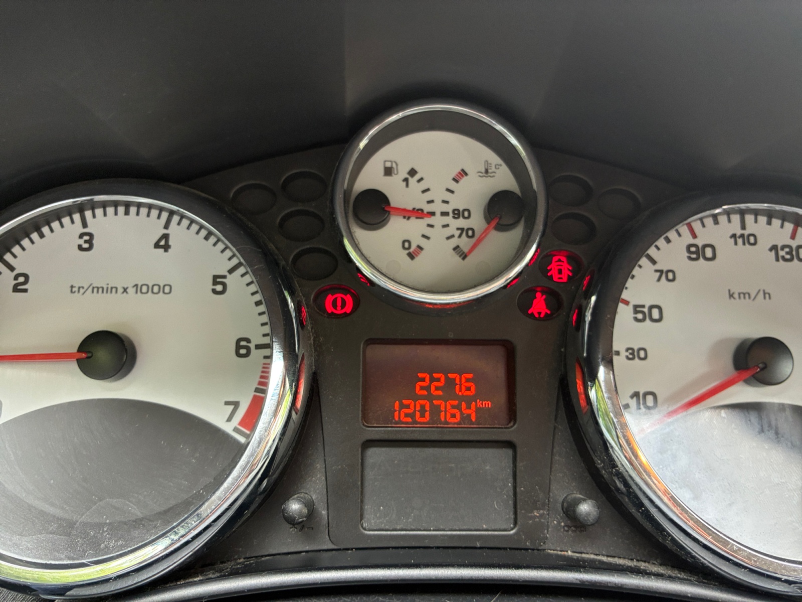 Peugeot 207 16