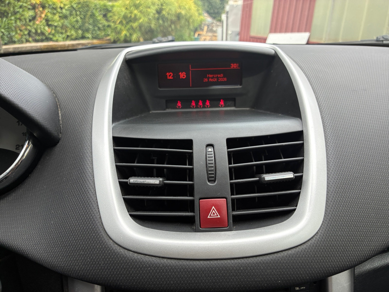 Peugeot 207 18
