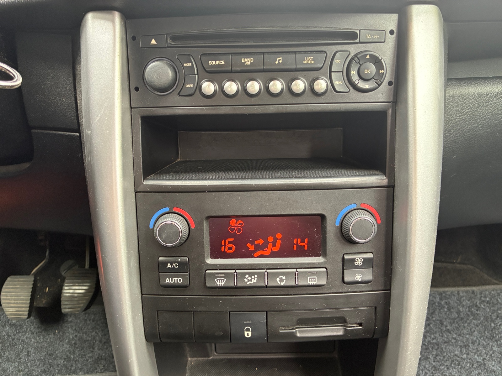 Peugeot 207 19
