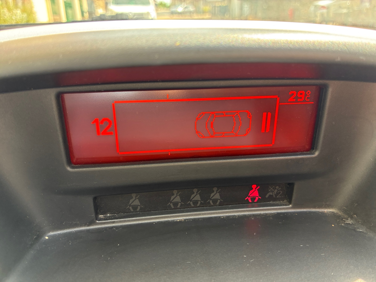 Peugeot 207 31