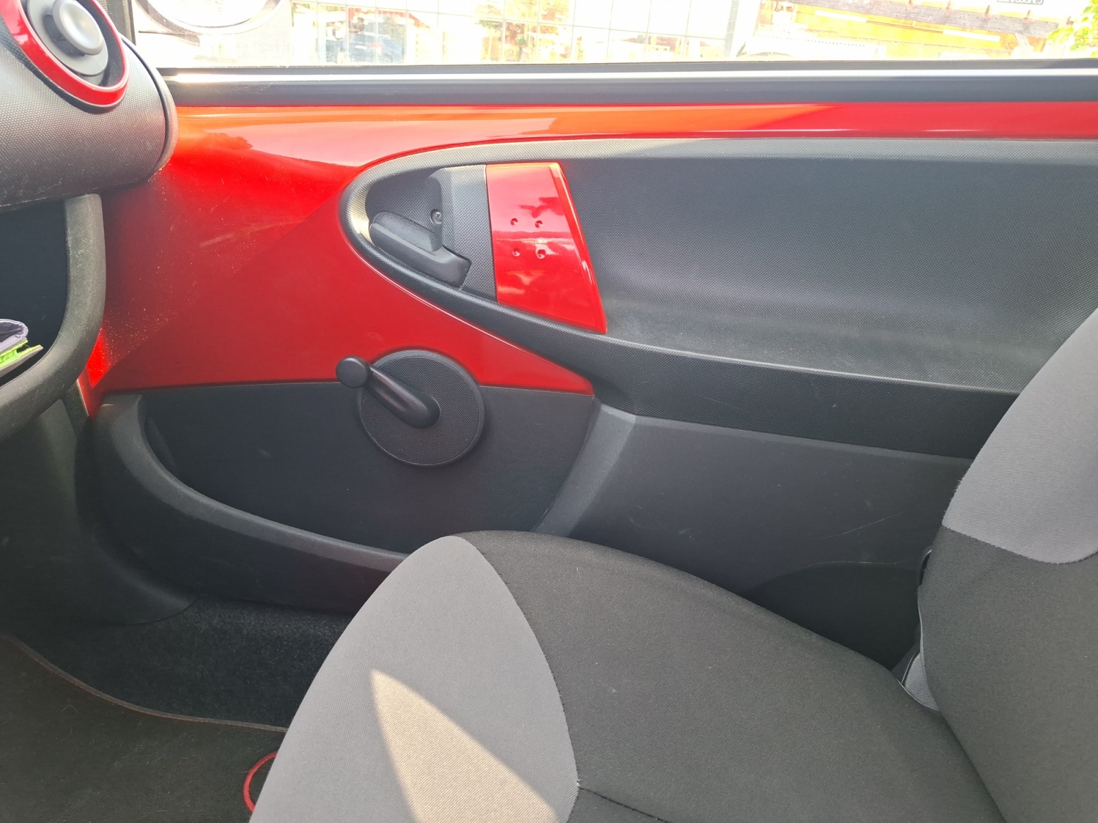 Peugeot 107 21
