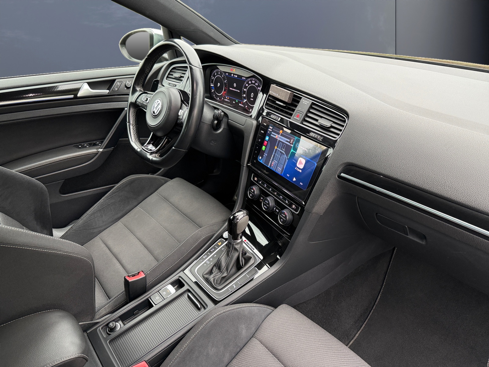 Volkswagen Golf 12