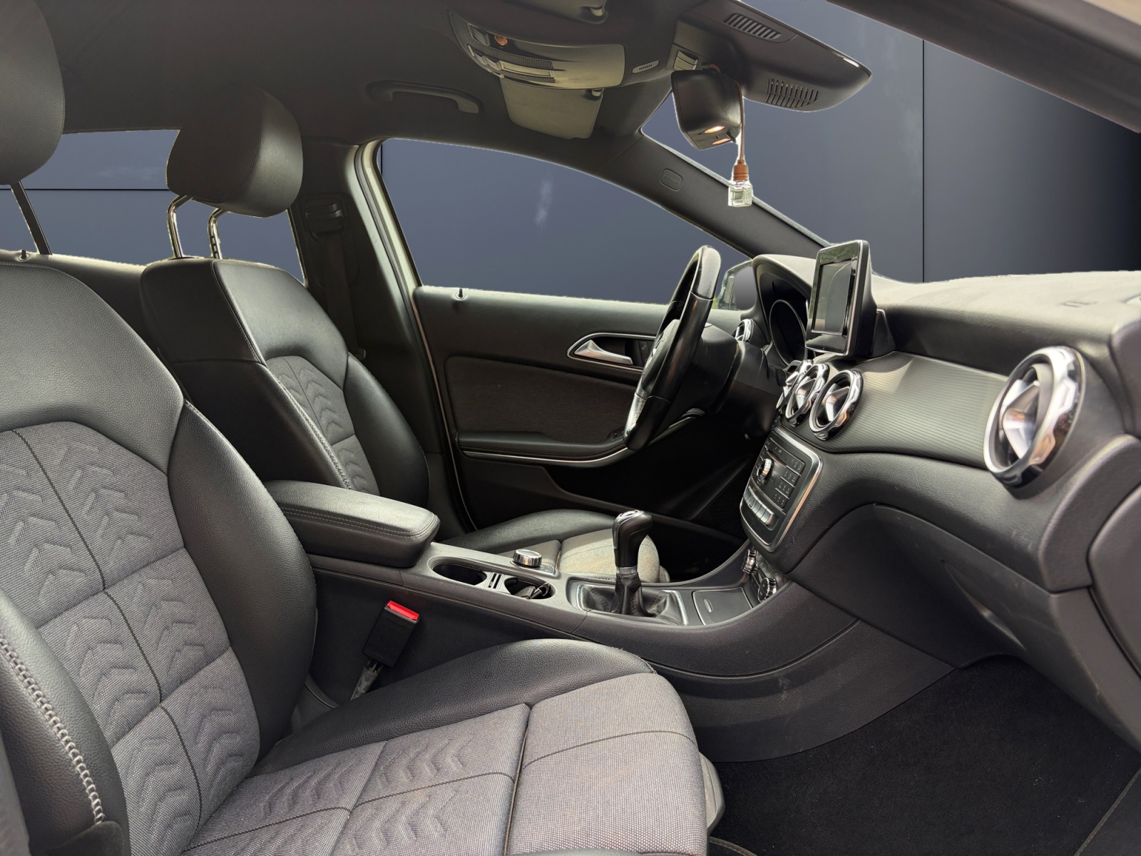Mercedes-Benz Gla 13