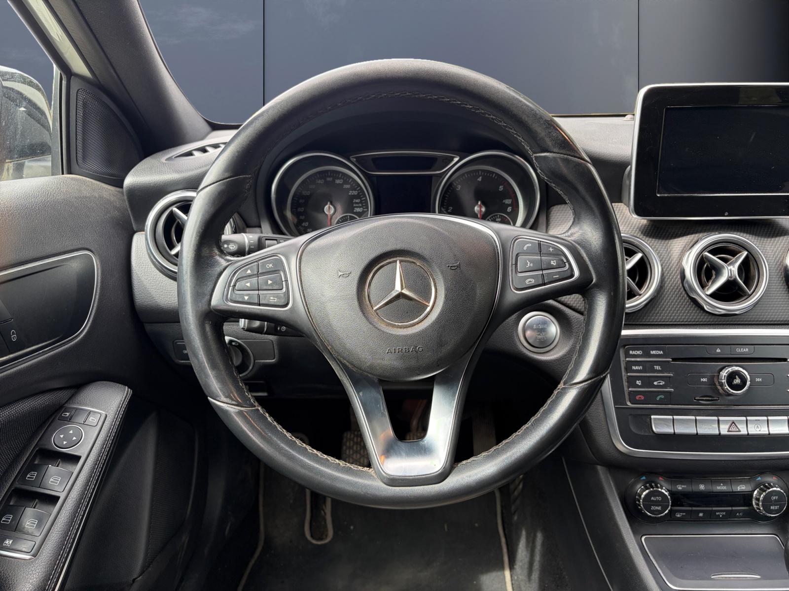 Mercedes-Benz Gla 15
