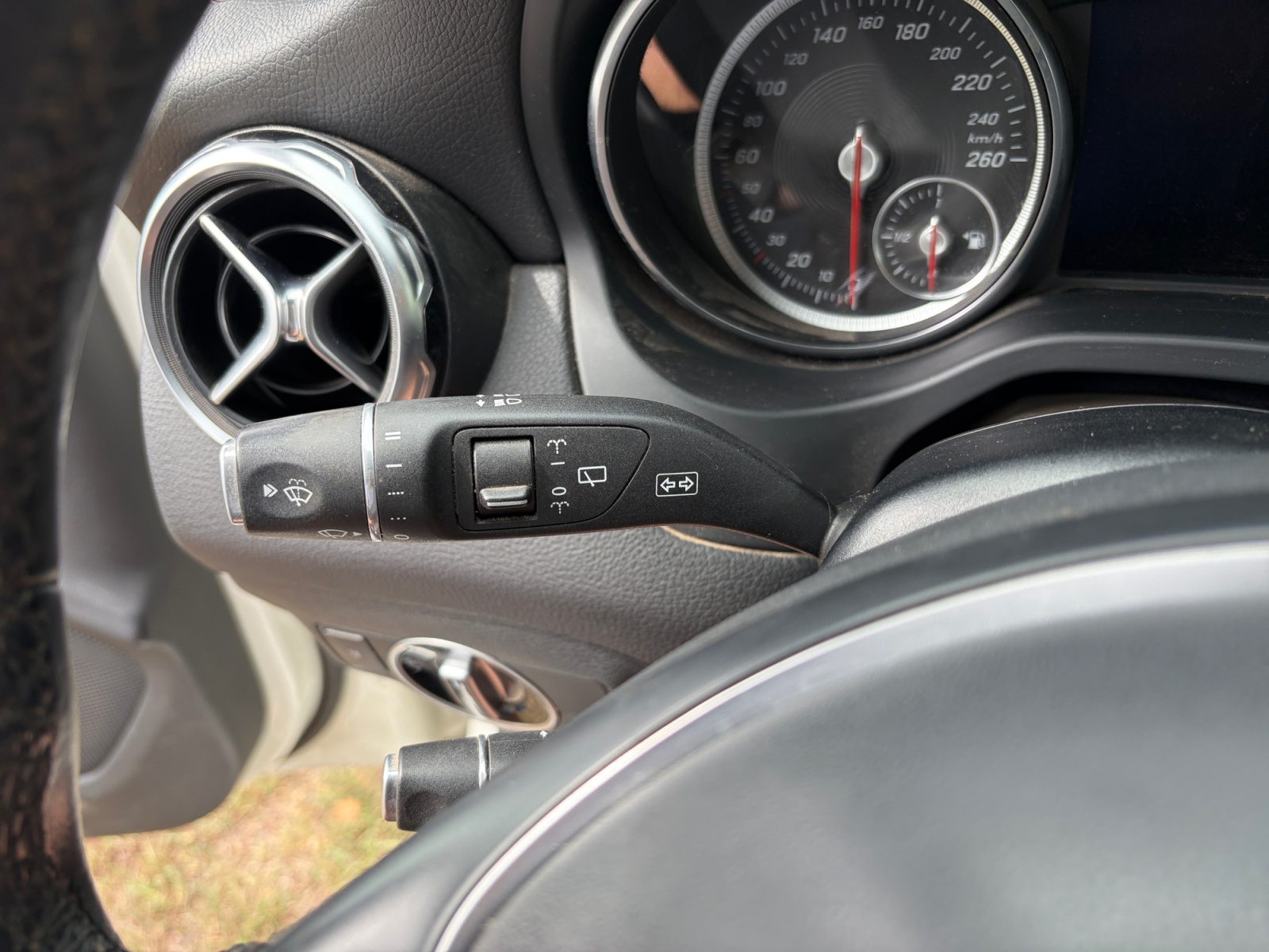 Mercedes-Benz Gla 24