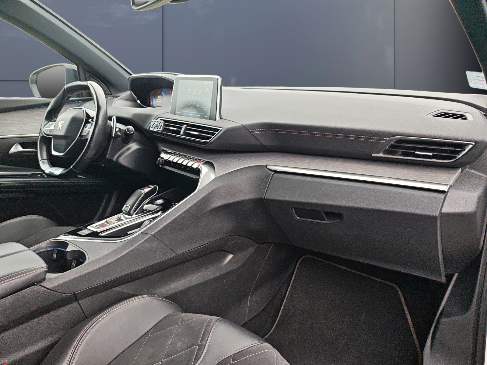 Peugeot 5008 12