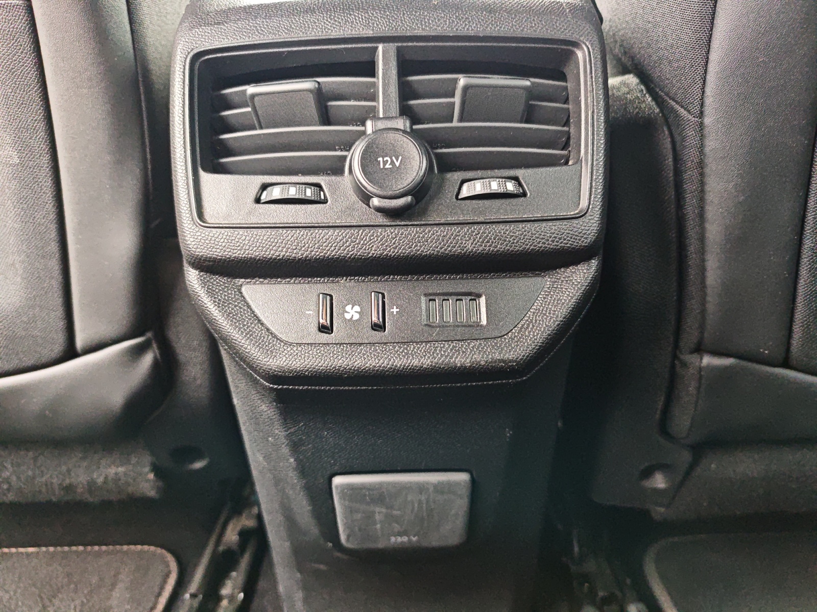 Peugeot 5008 26