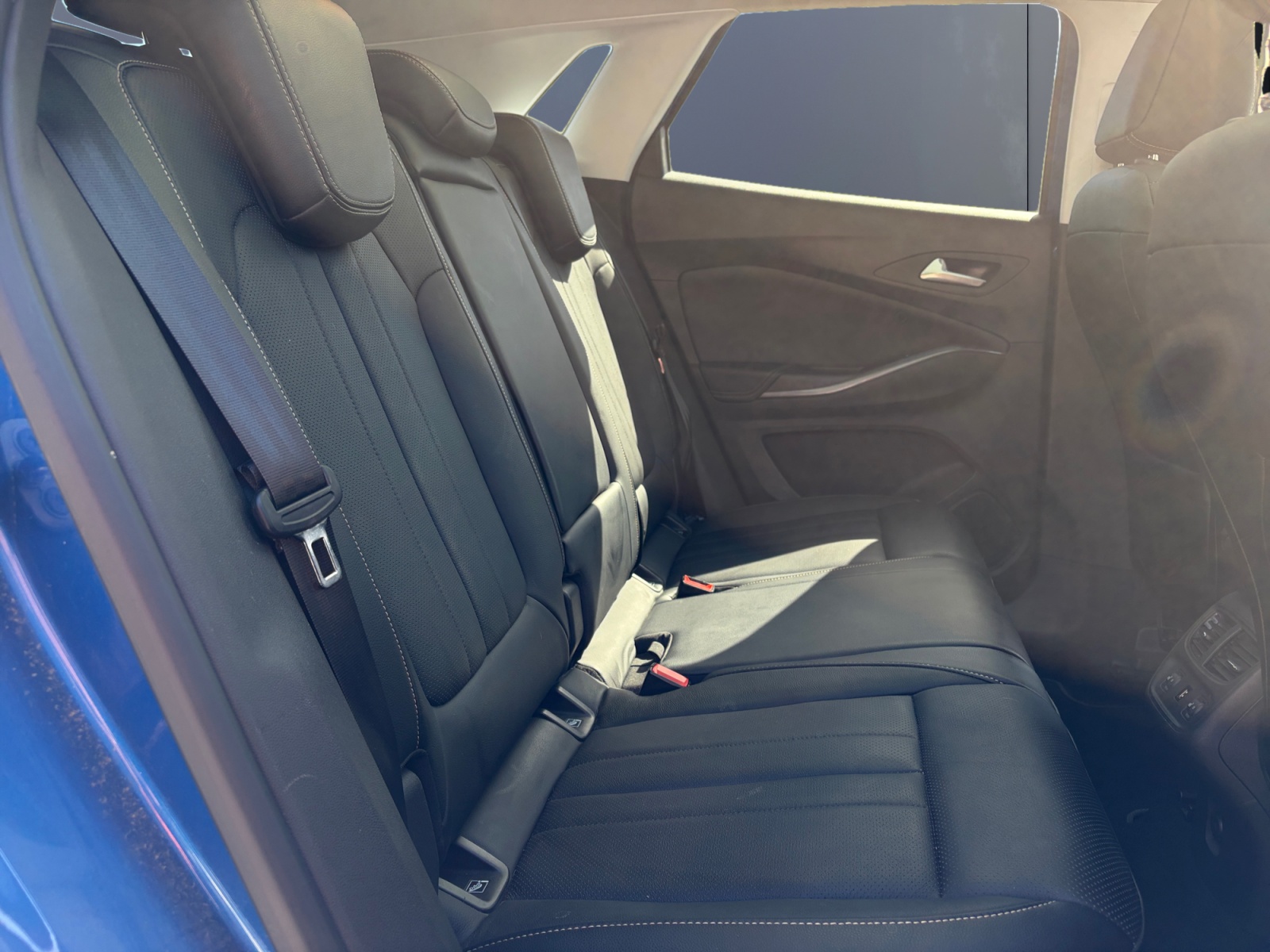 Opel Grandland X 11