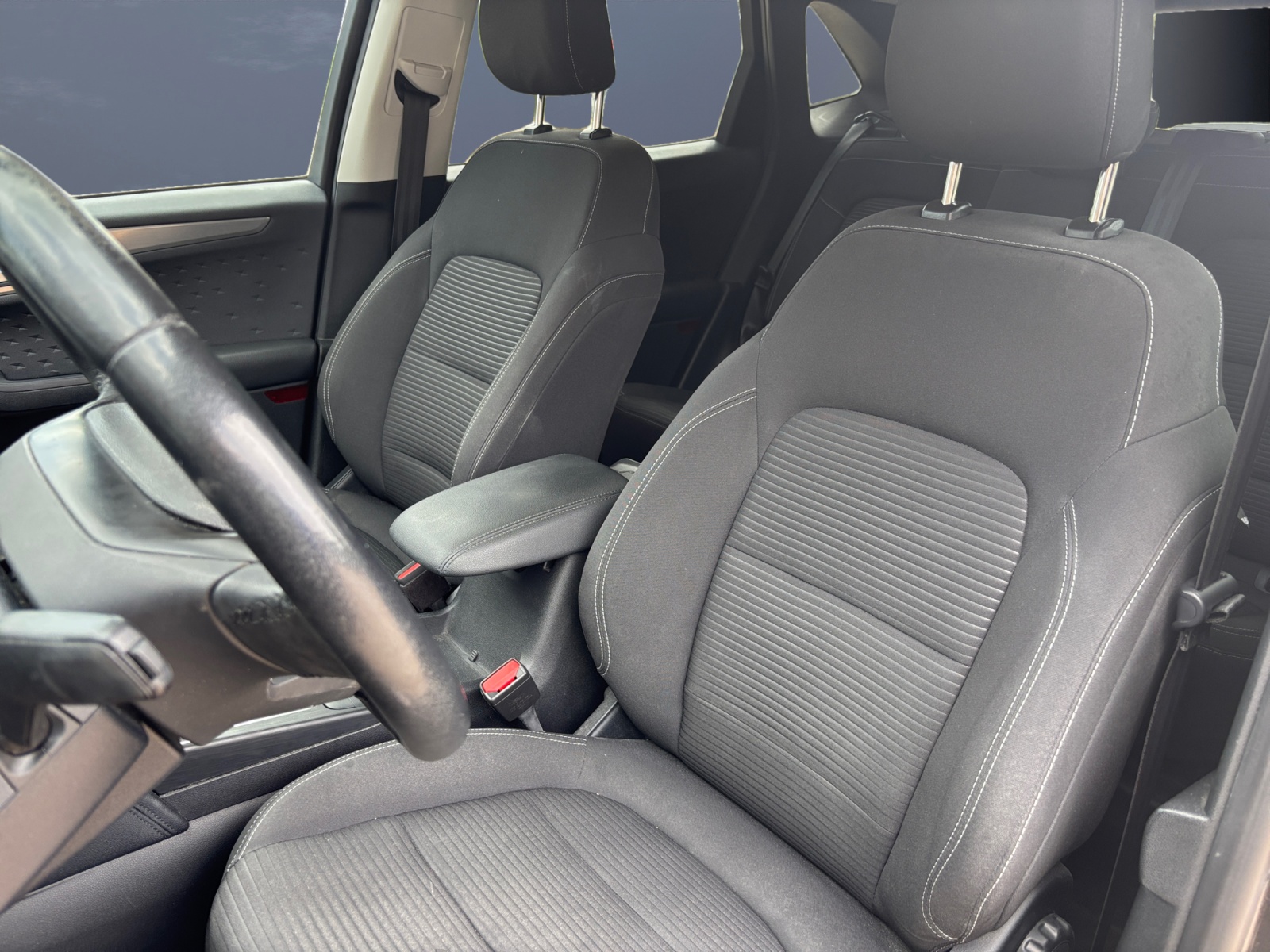 Ford Kuga 9