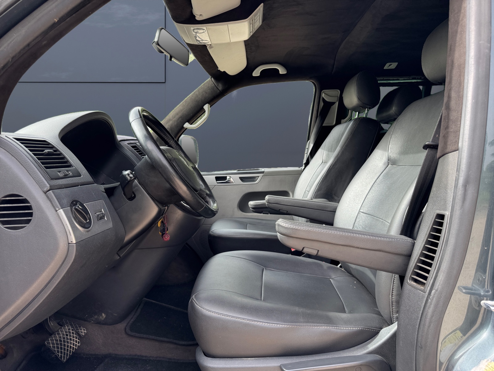 Volkswagen Multivan 9