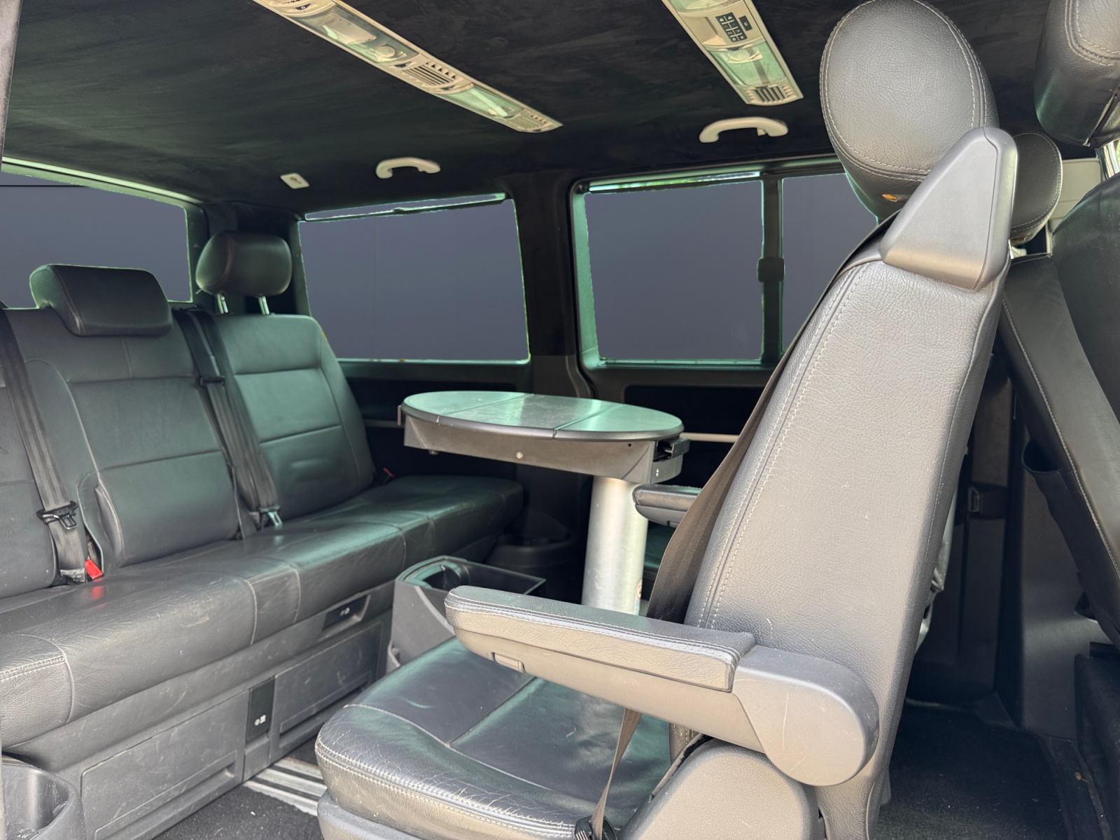 Volkswagen Multivan 11