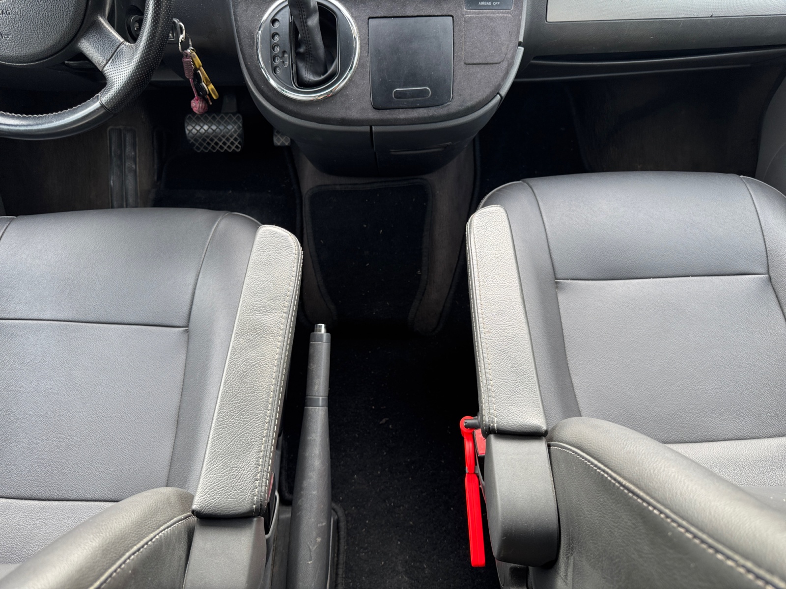 Volkswagen Multivan 19