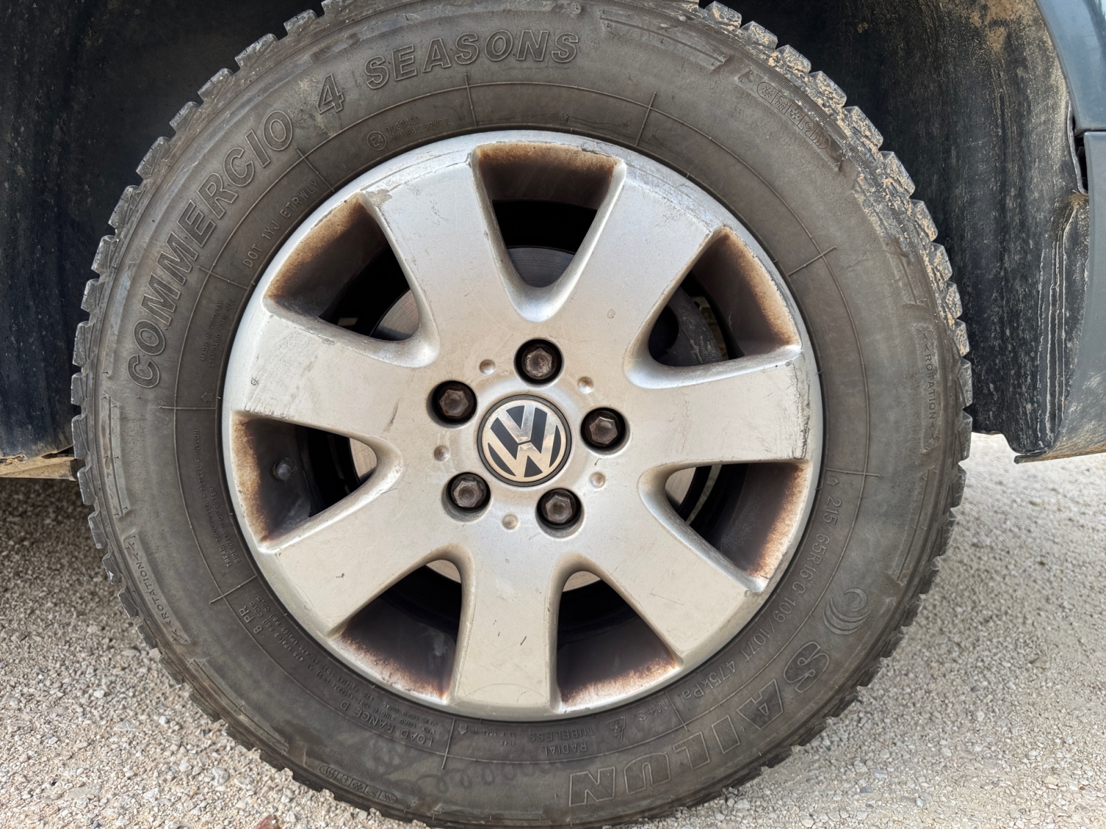 Volkswagen Multivan 27