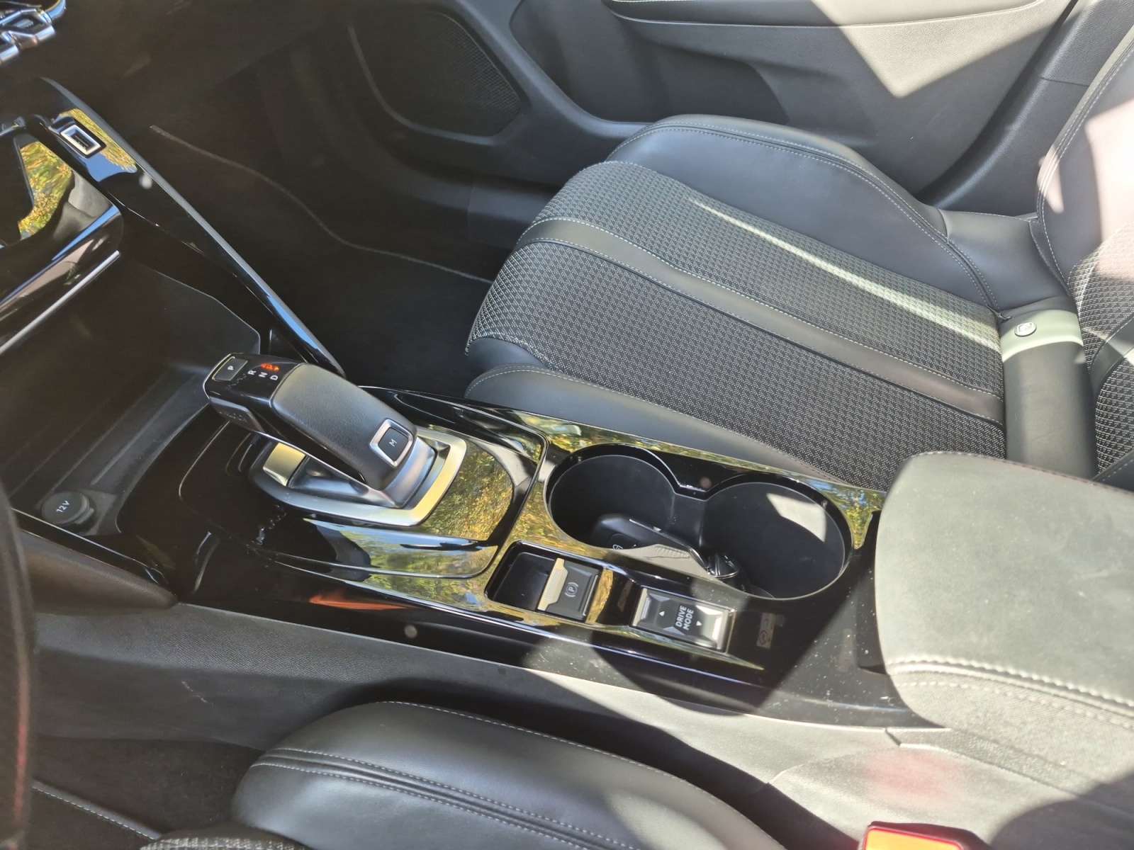 Peugeot 2008 28