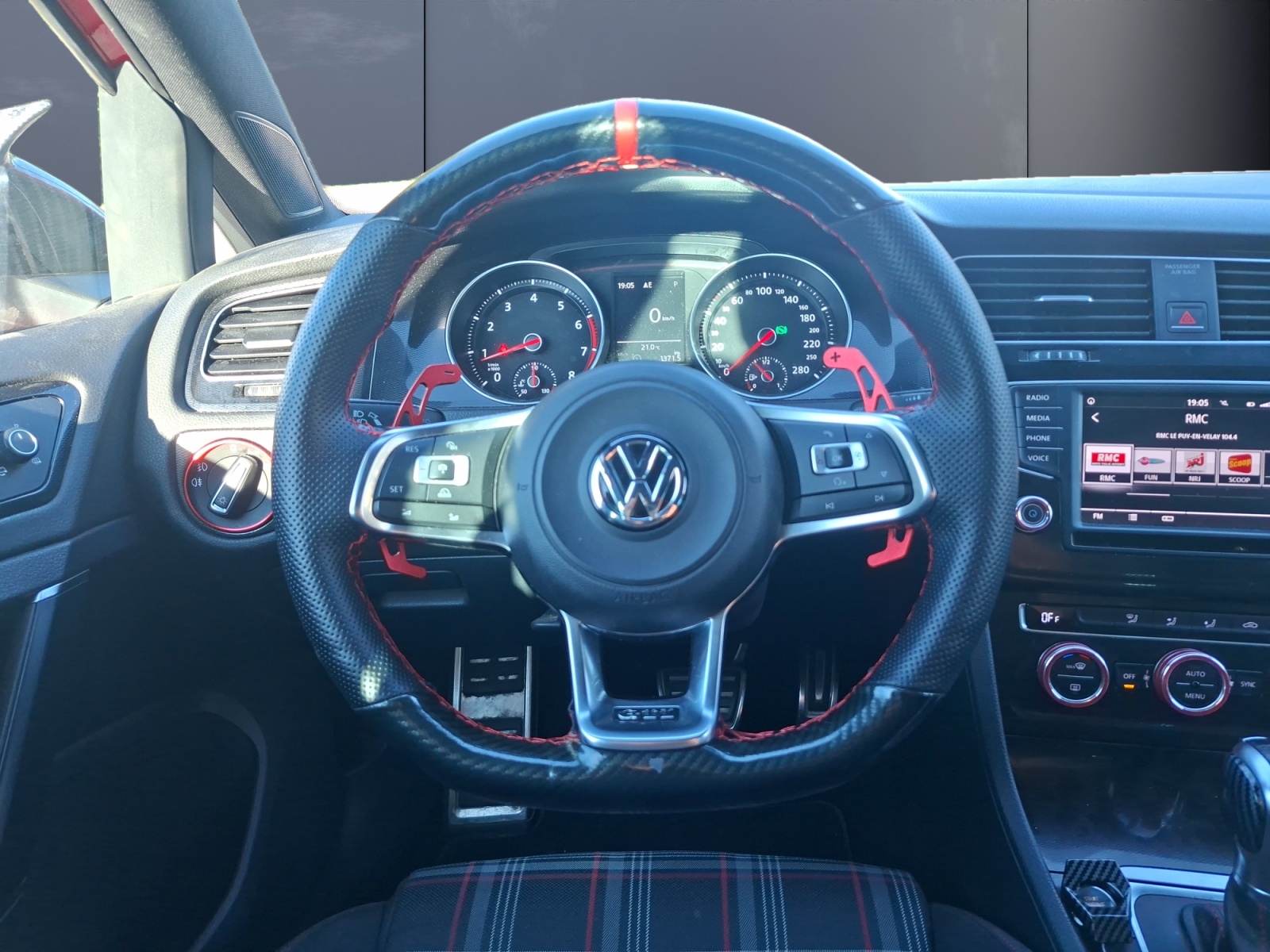Volkswagen Golf 15