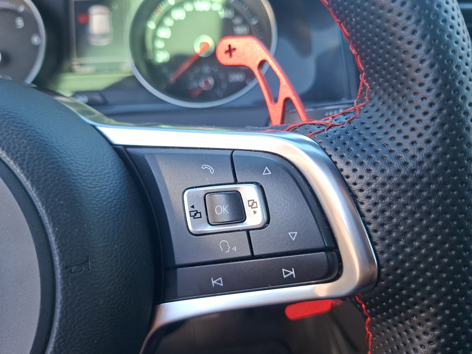 Volkswagen Golf 21