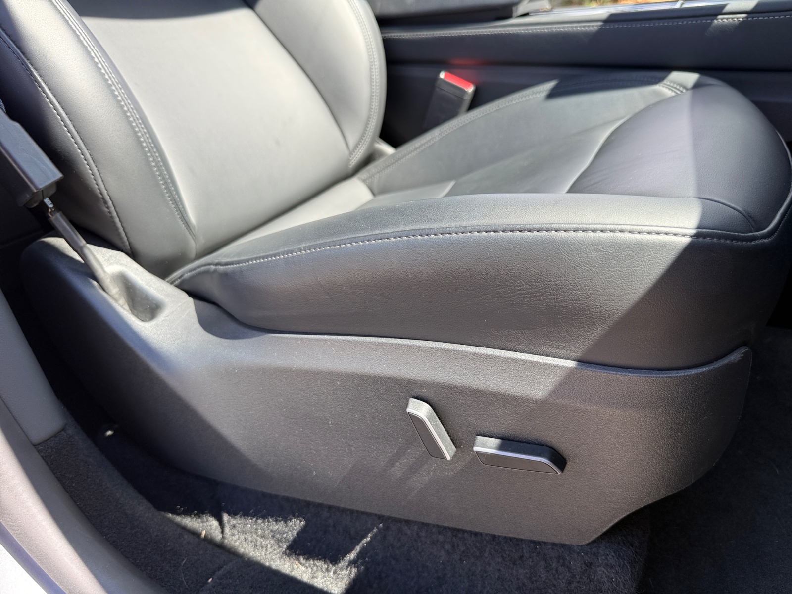 Tesla Model-Y 23