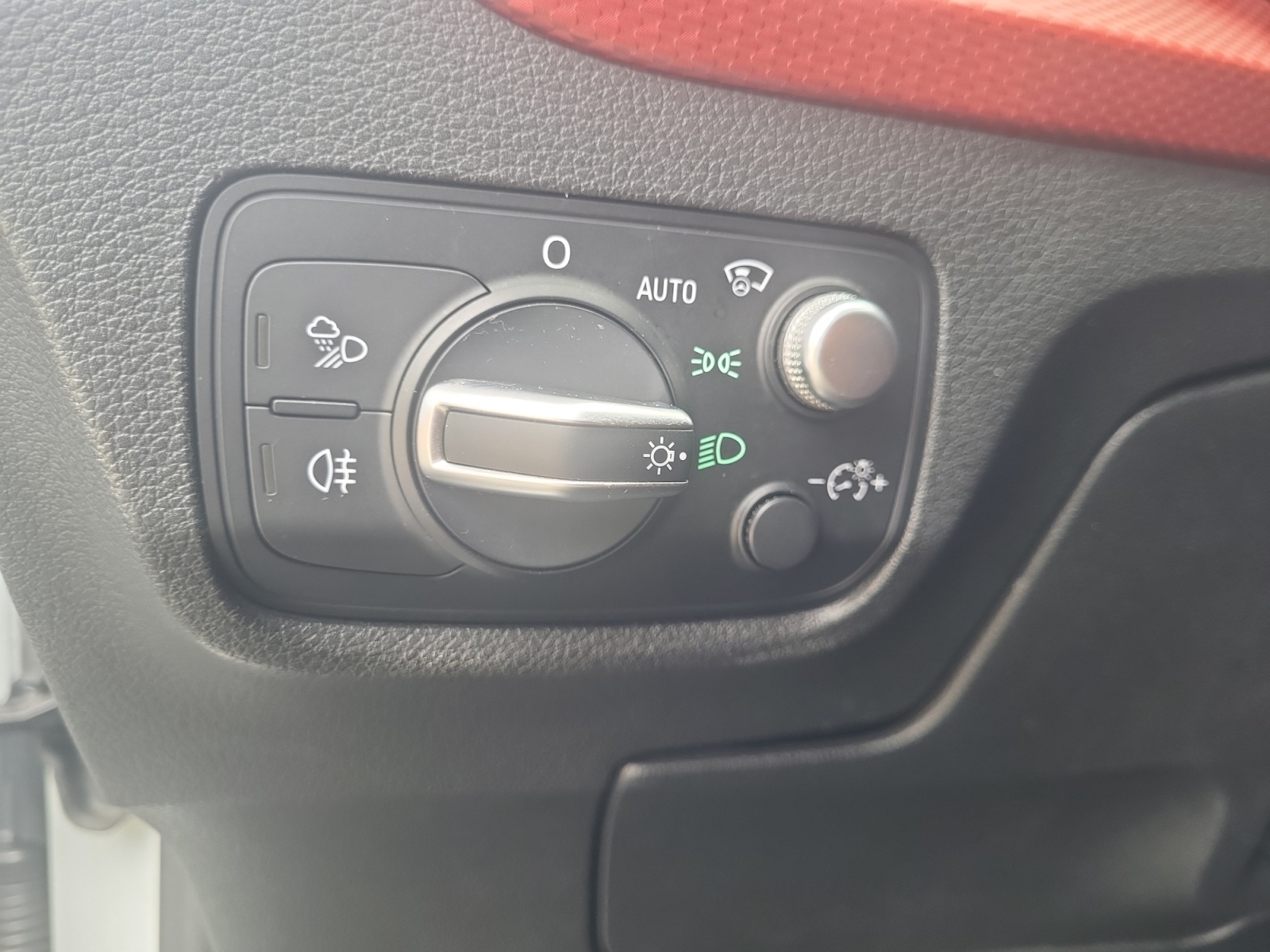 Audi Q2 23