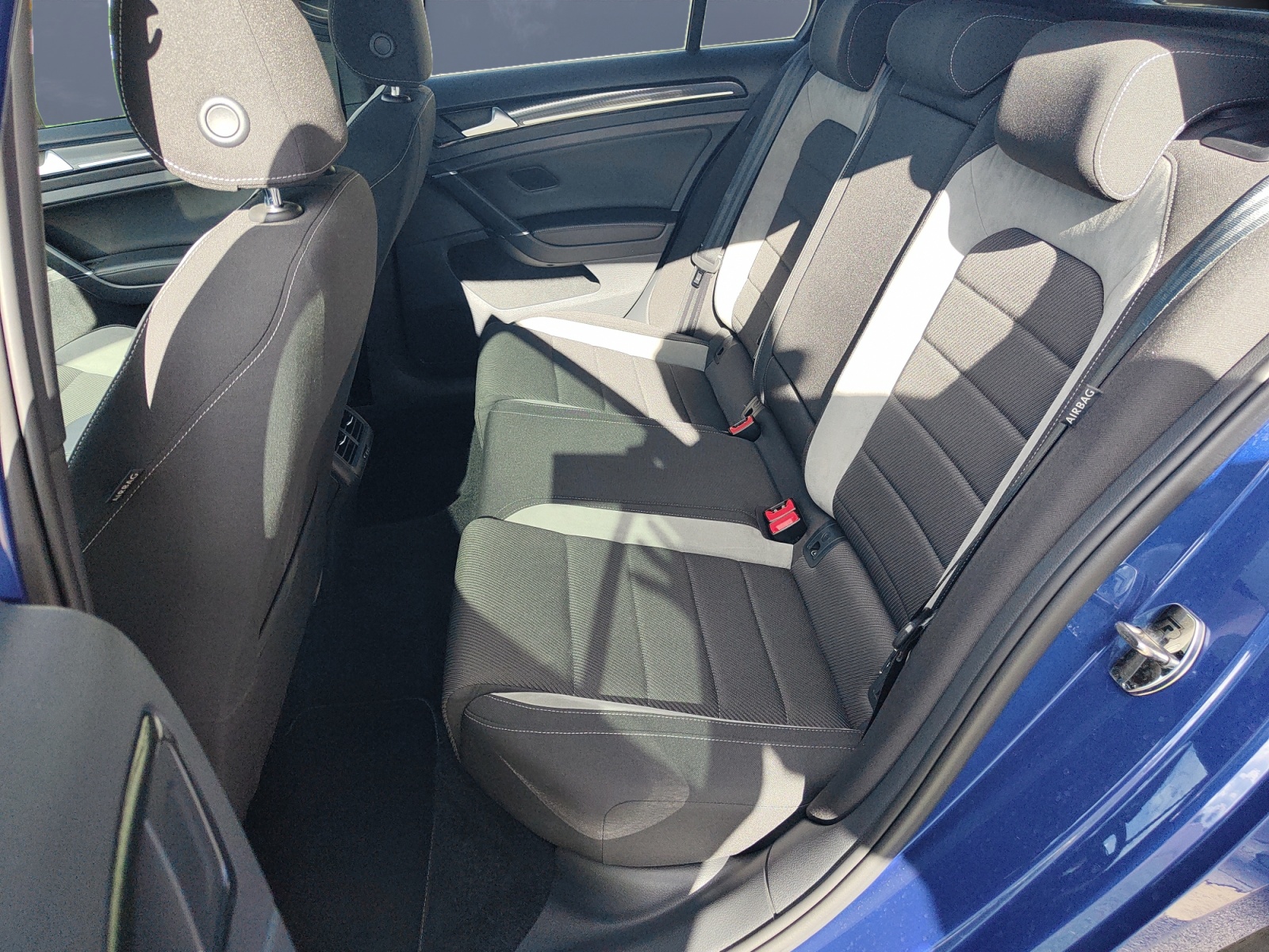Volkswagen Golf 10