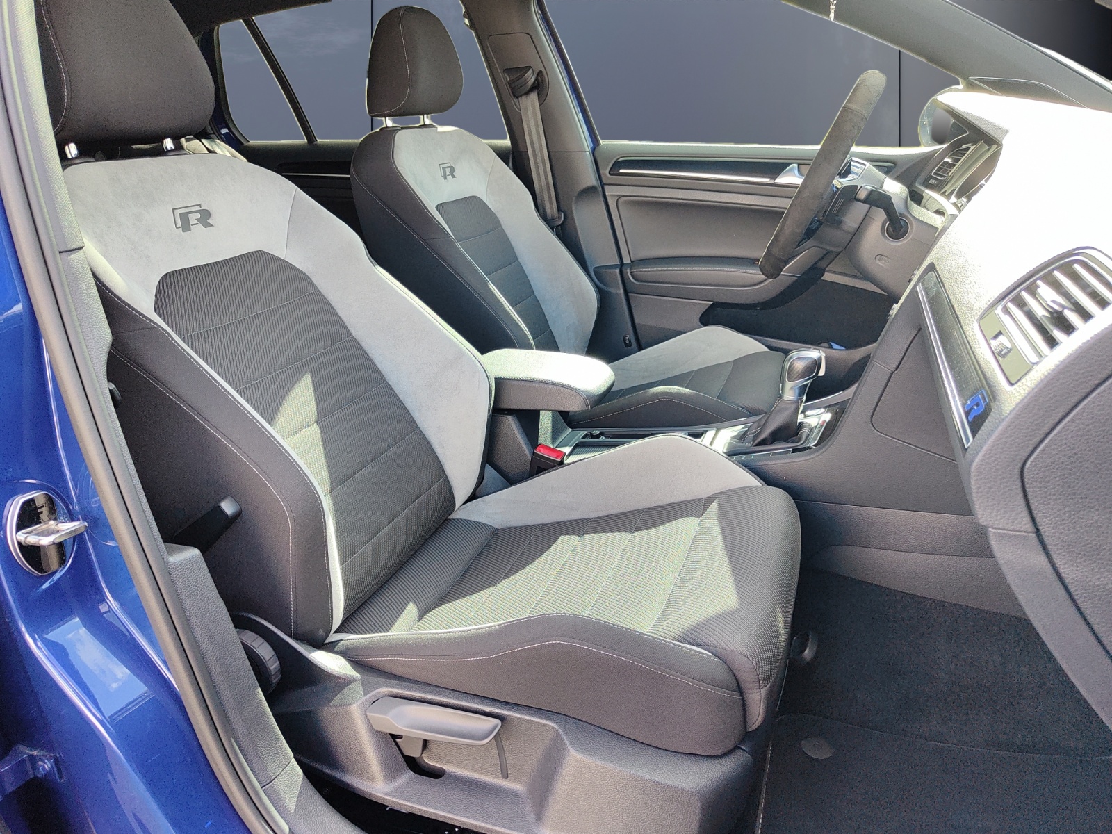 Volkswagen Golf 13