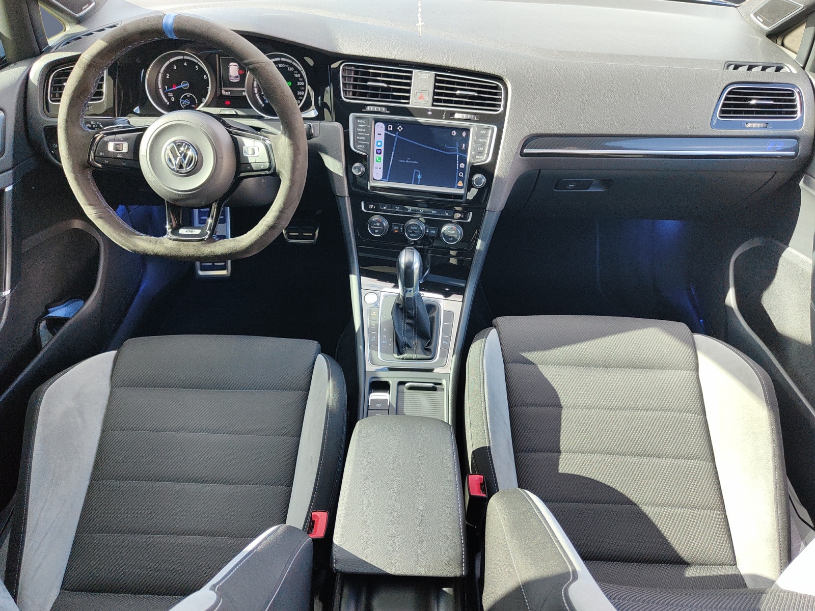 Volkswagen Golf 14