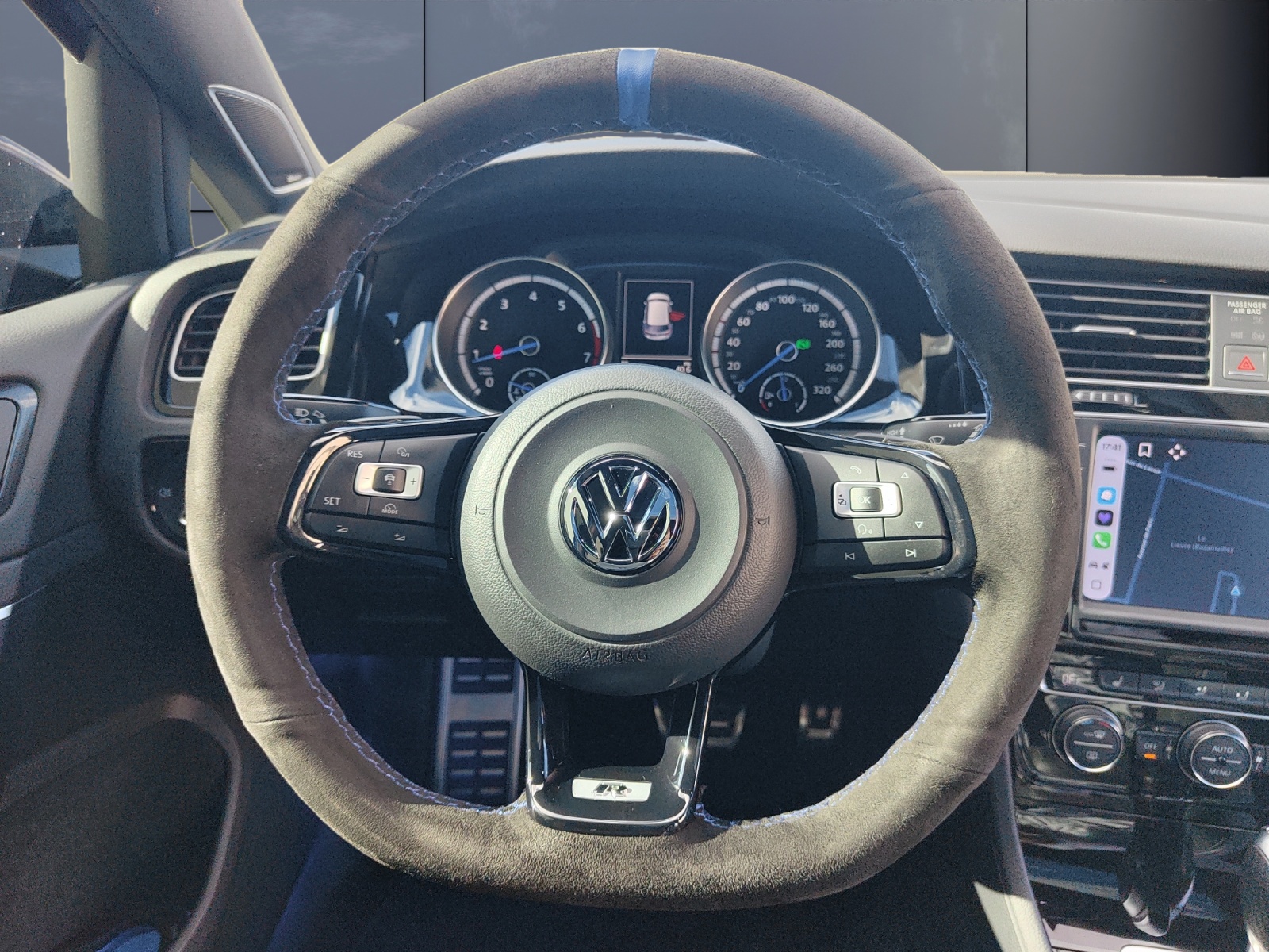 Volkswagen Golf 15