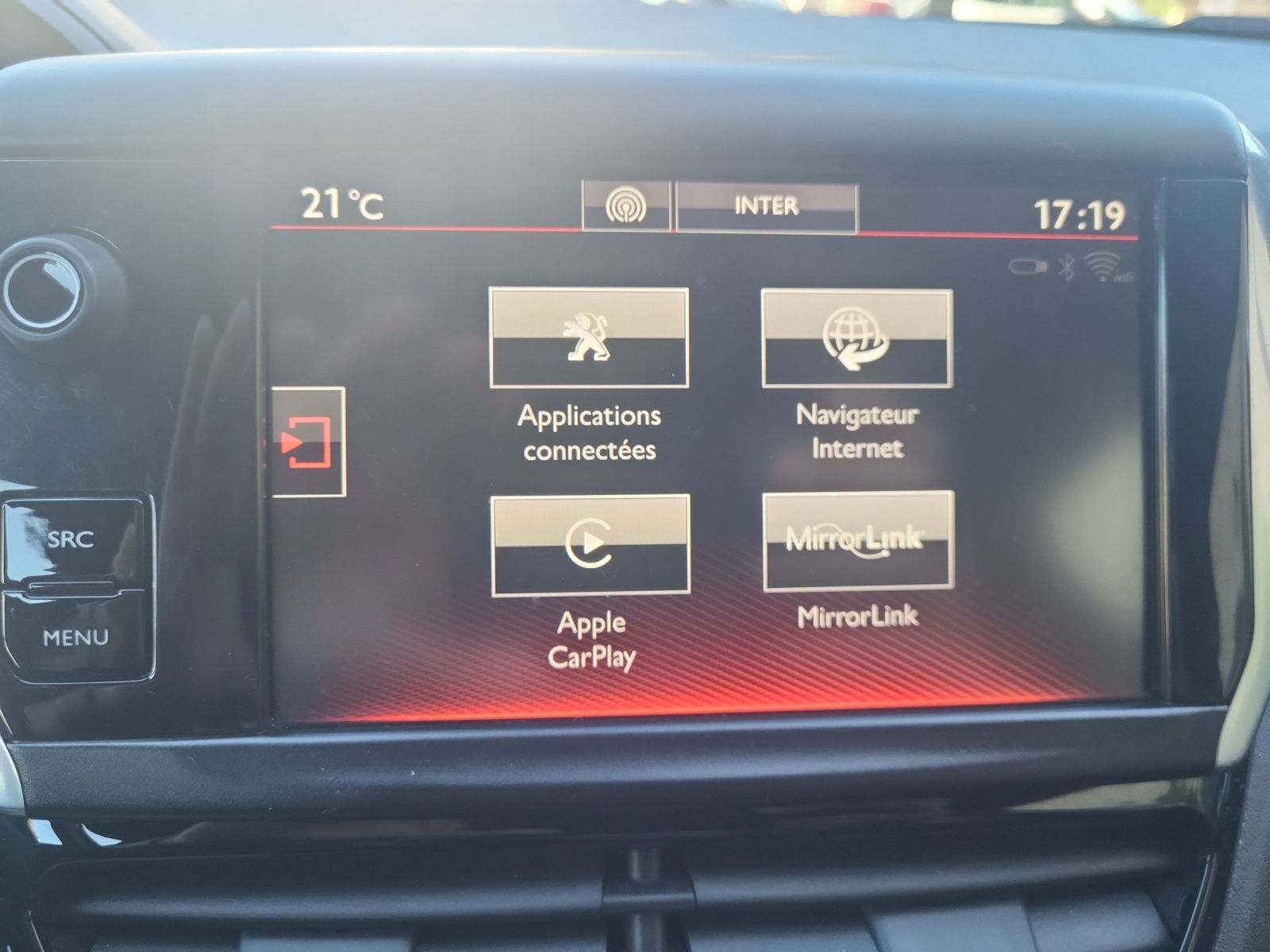 Peugeot 208 18