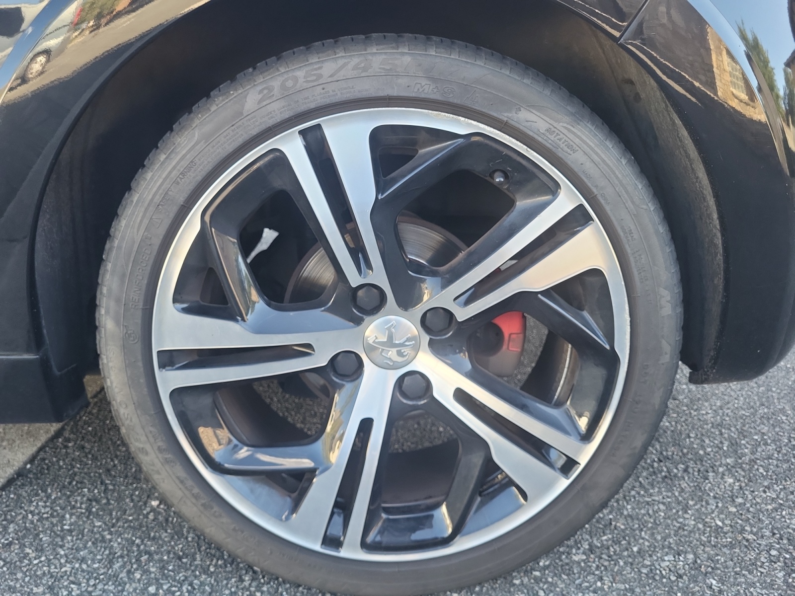 Peugeot 208 27