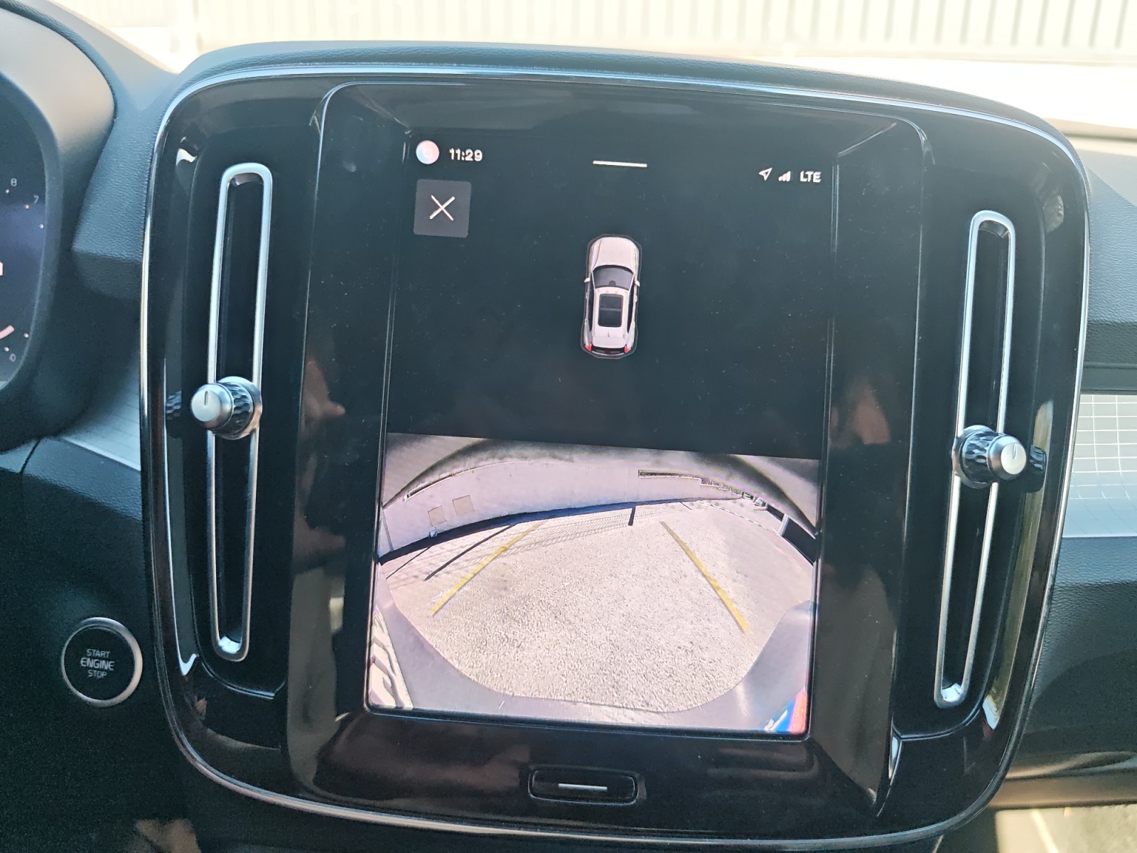 Volvo Xc40 25