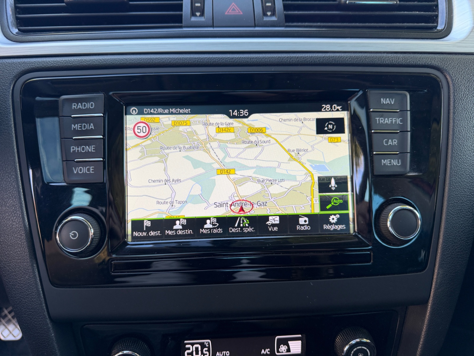 Skoda Rapid 21