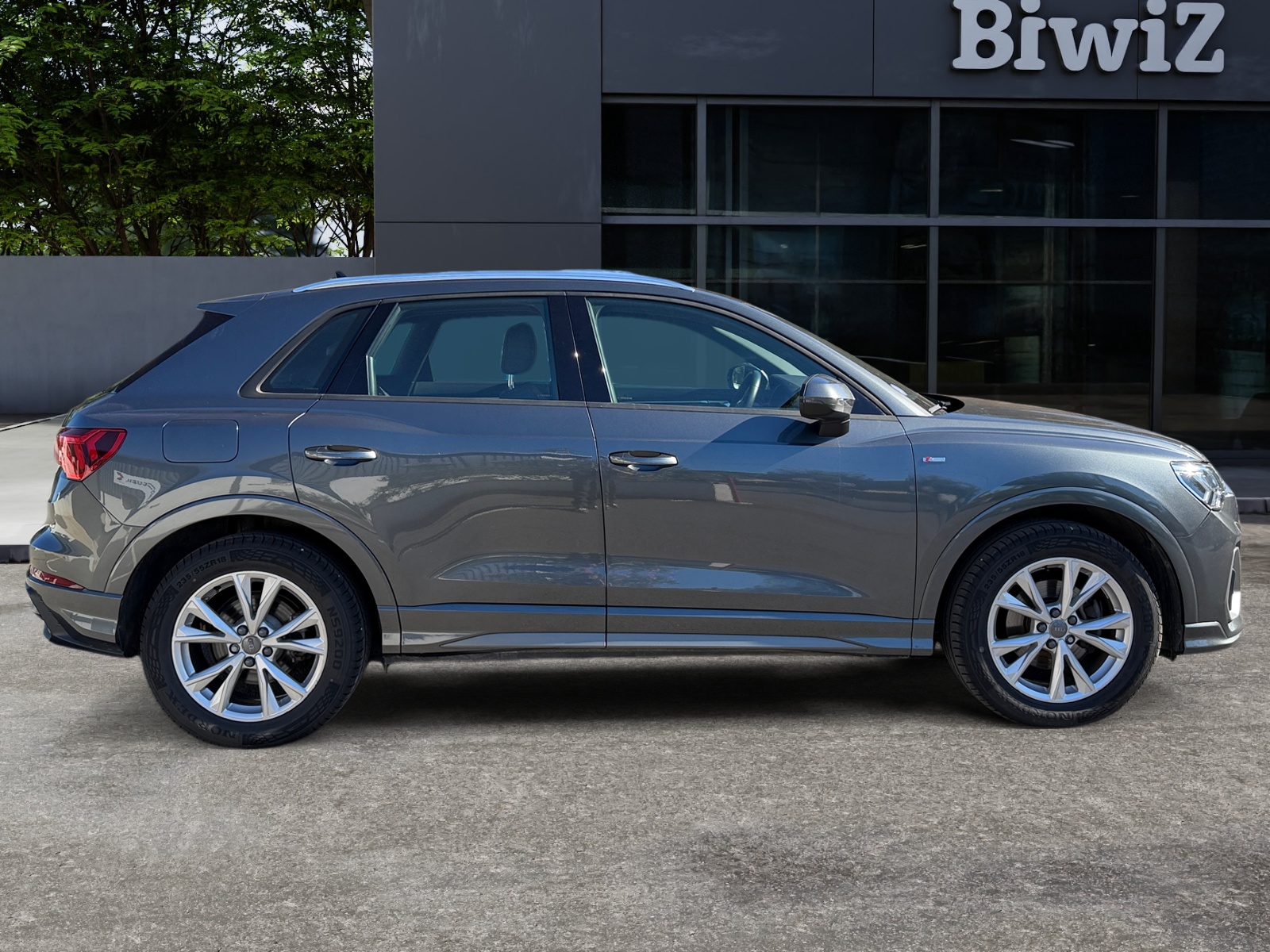Audi Q3 5