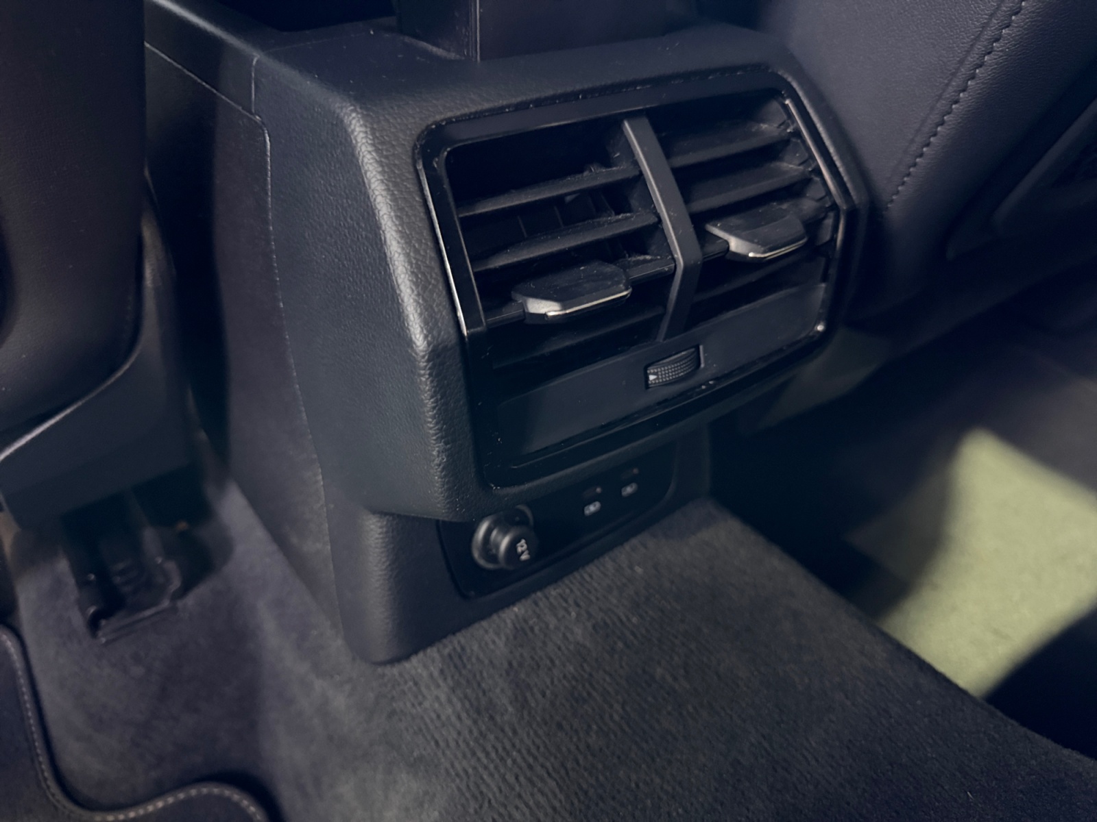 Audi Q3 27