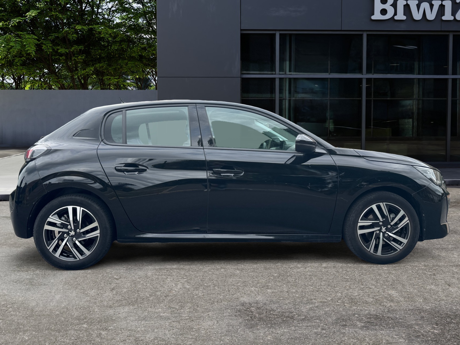 Peugeot 208 5