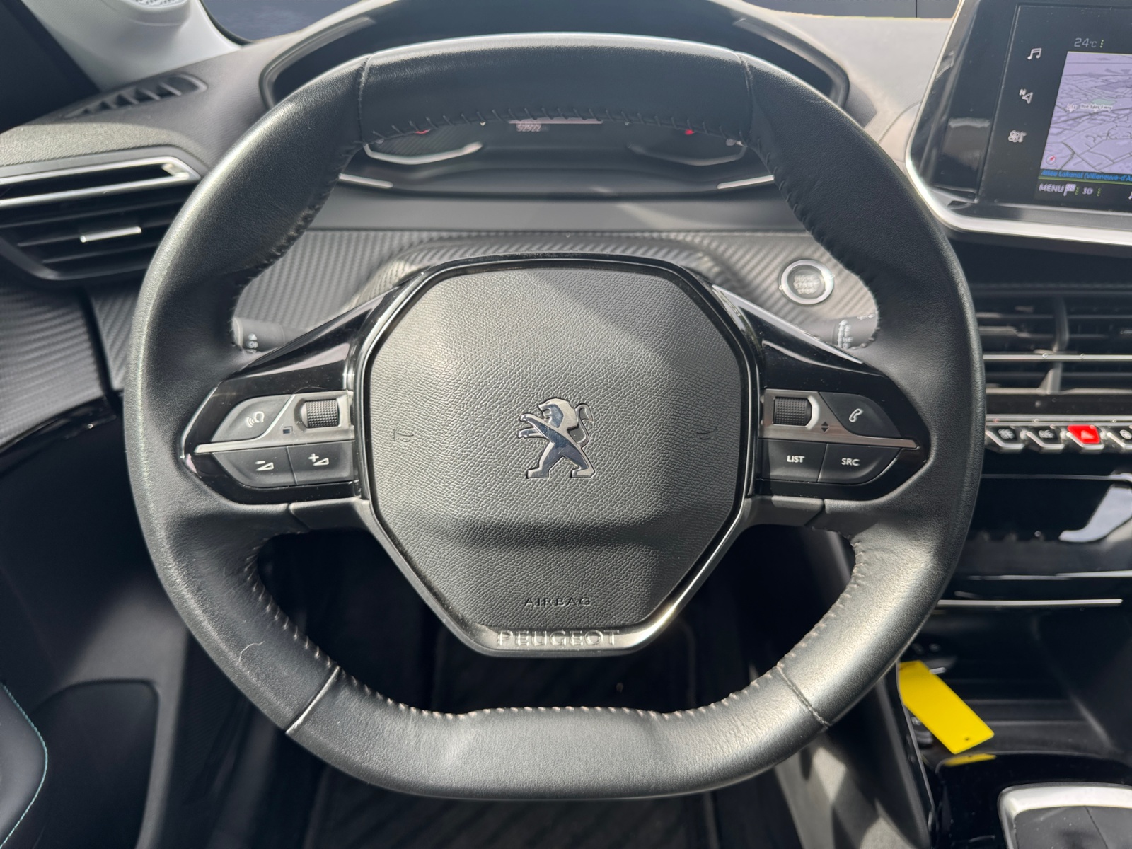 Peugeot 208 15
