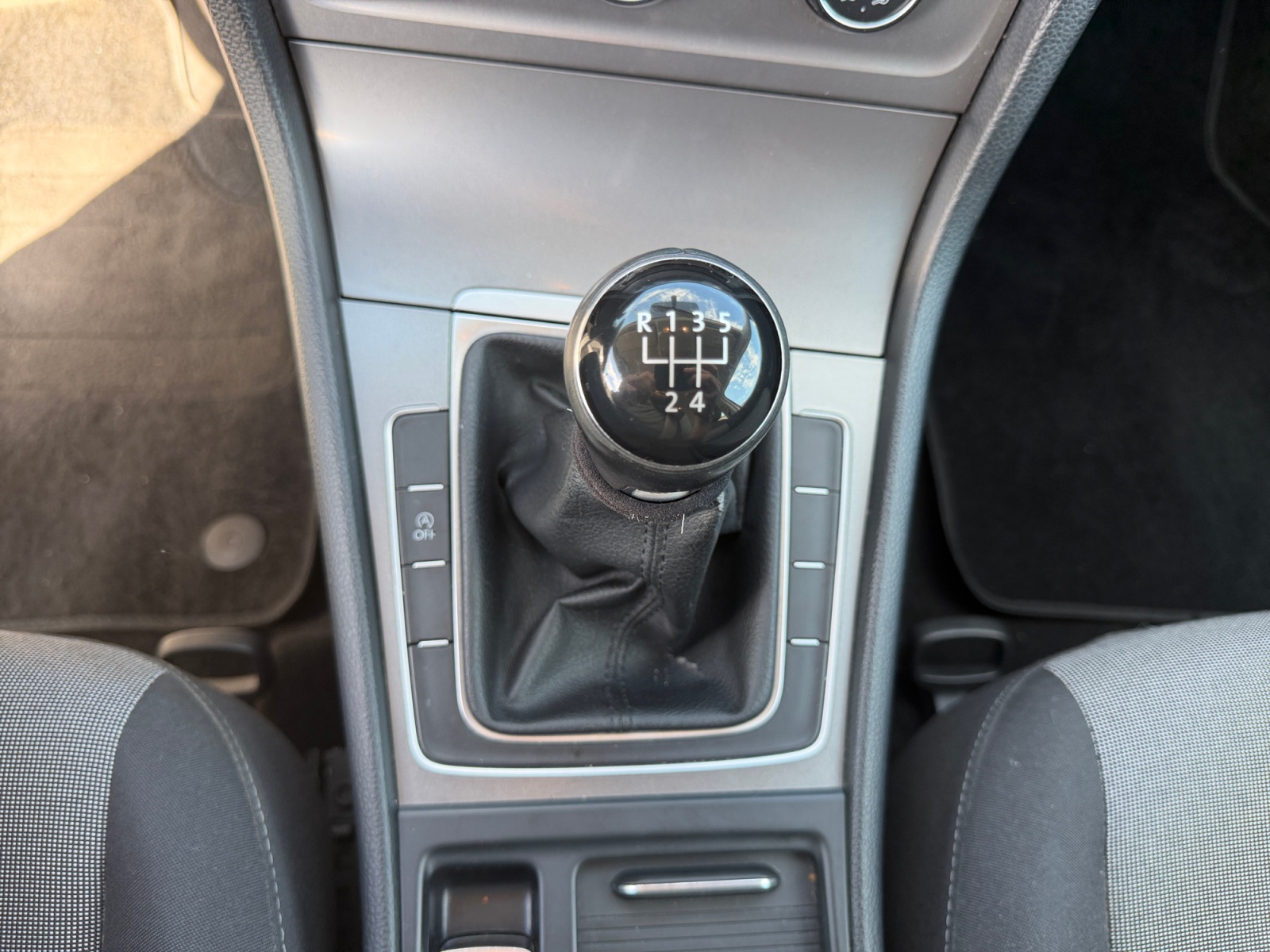 Volkswagen Golf 21