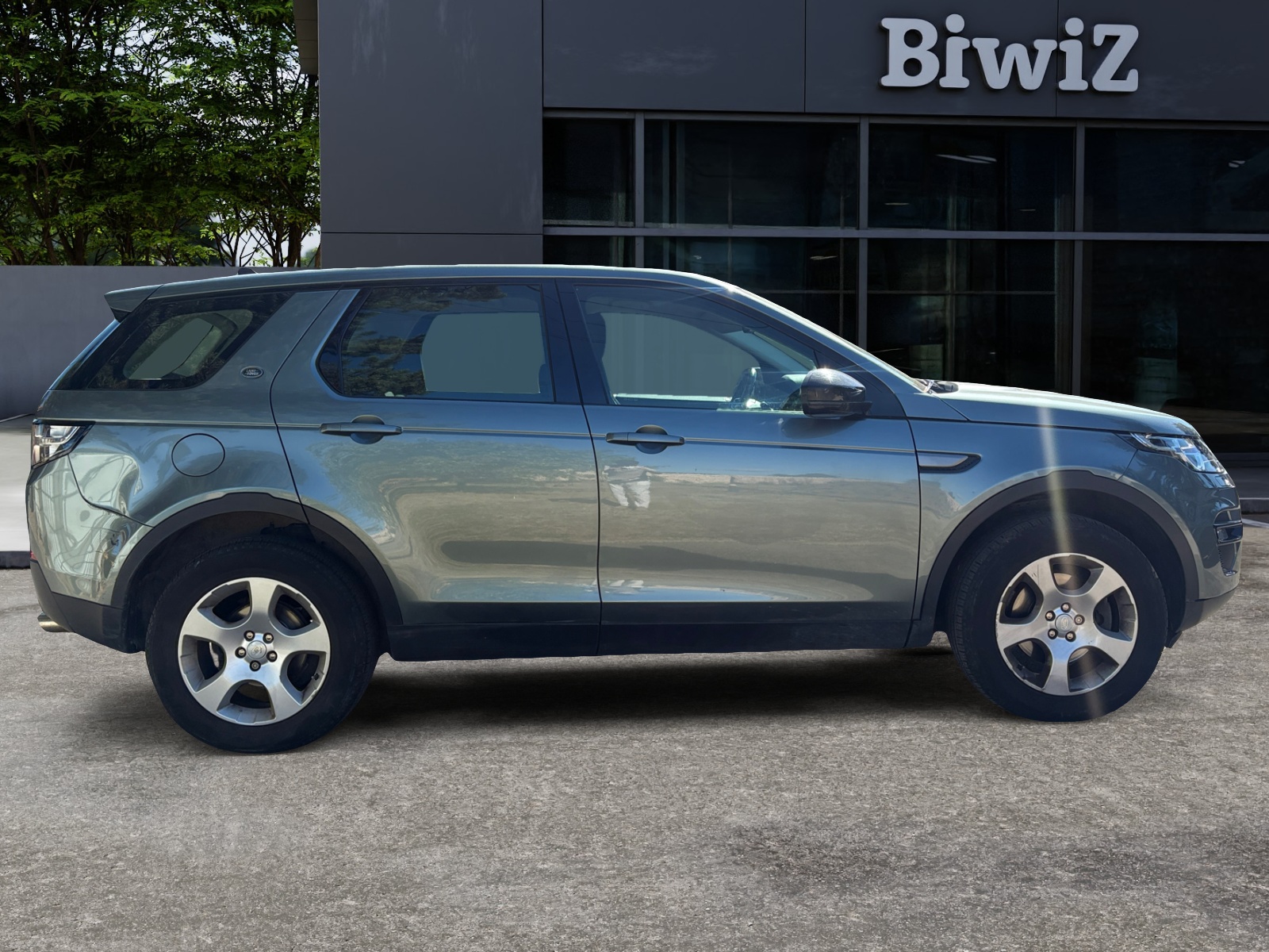 Land Rover Discovery Sport 5