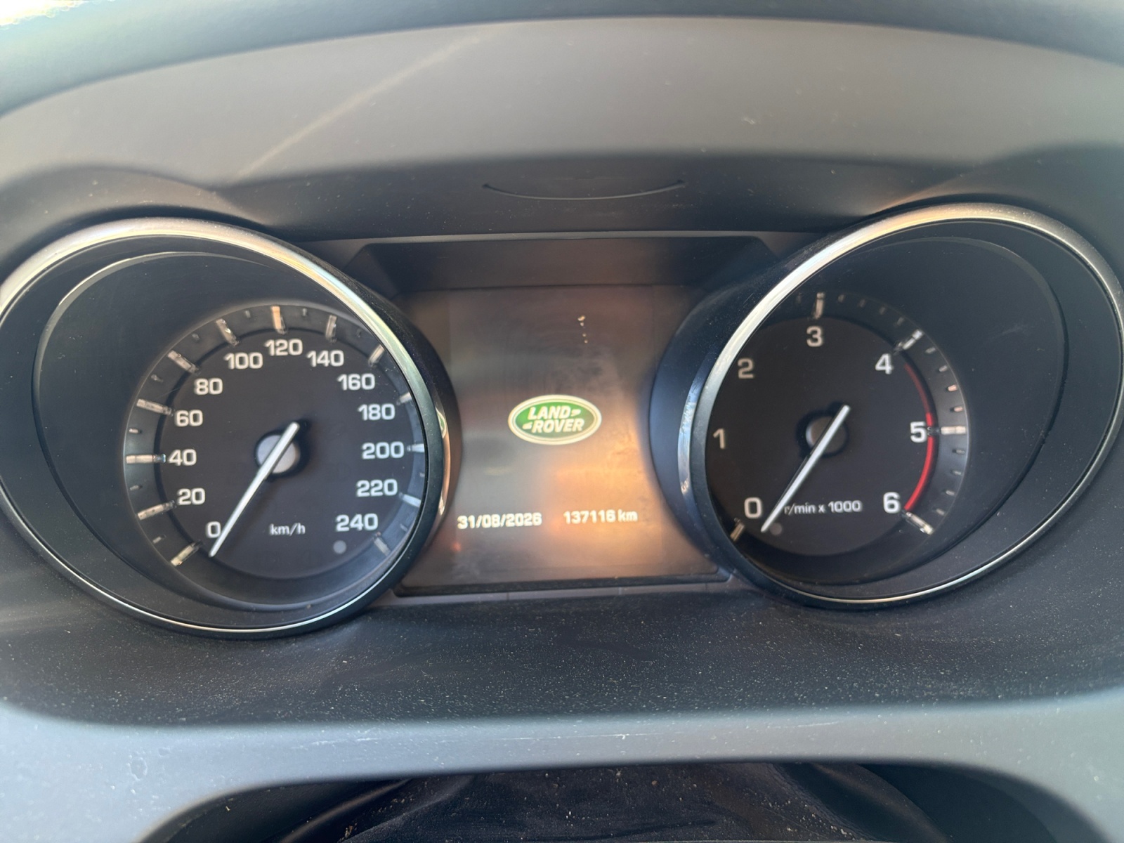 Land Rover Discovery Sport 16