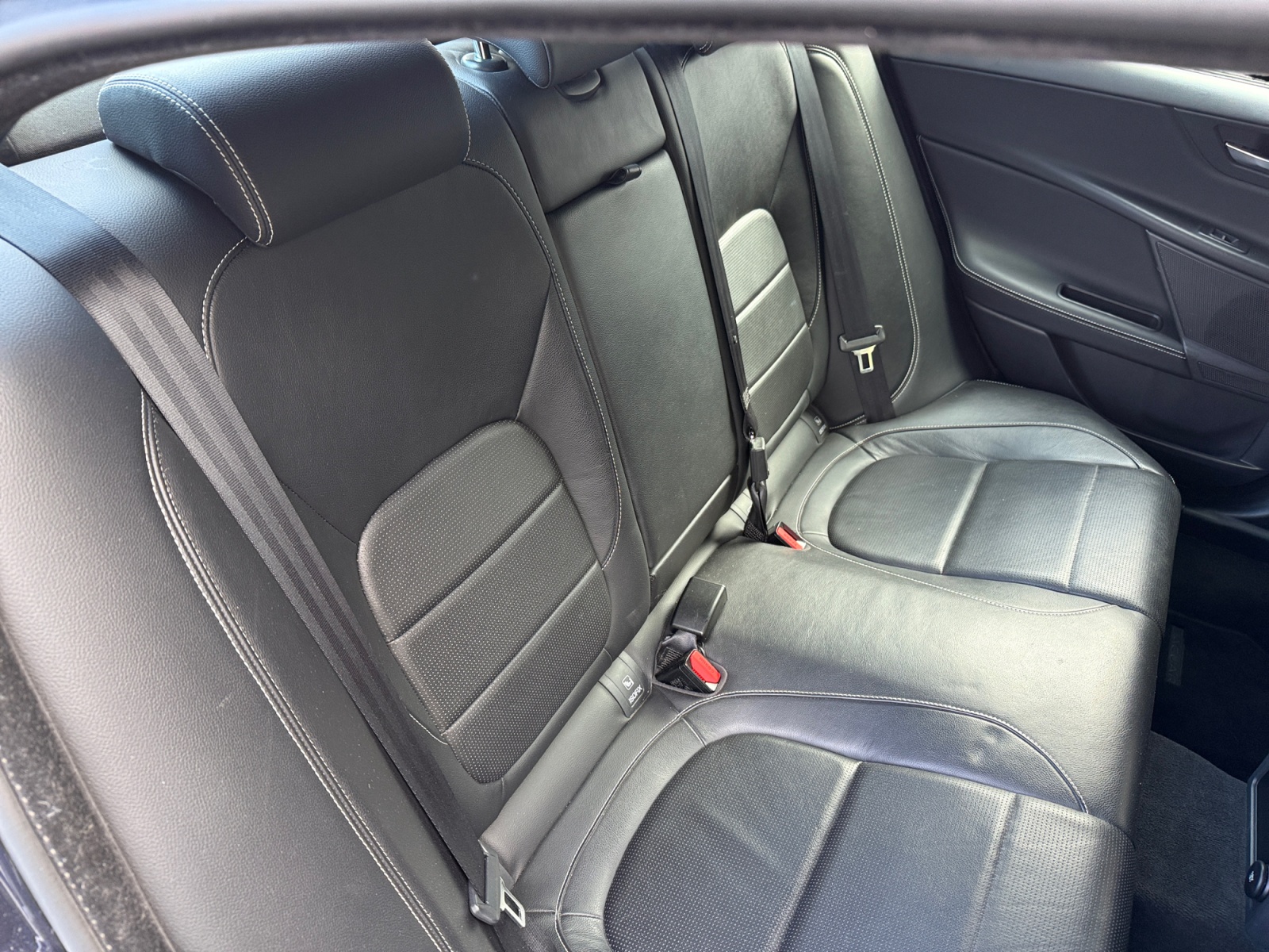 Jaguar Xe 11