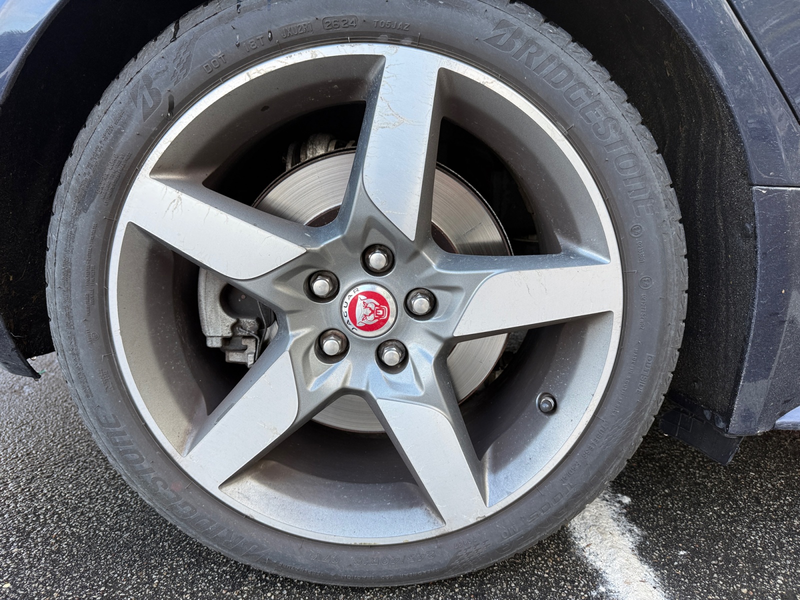 Jaguar Xe 23