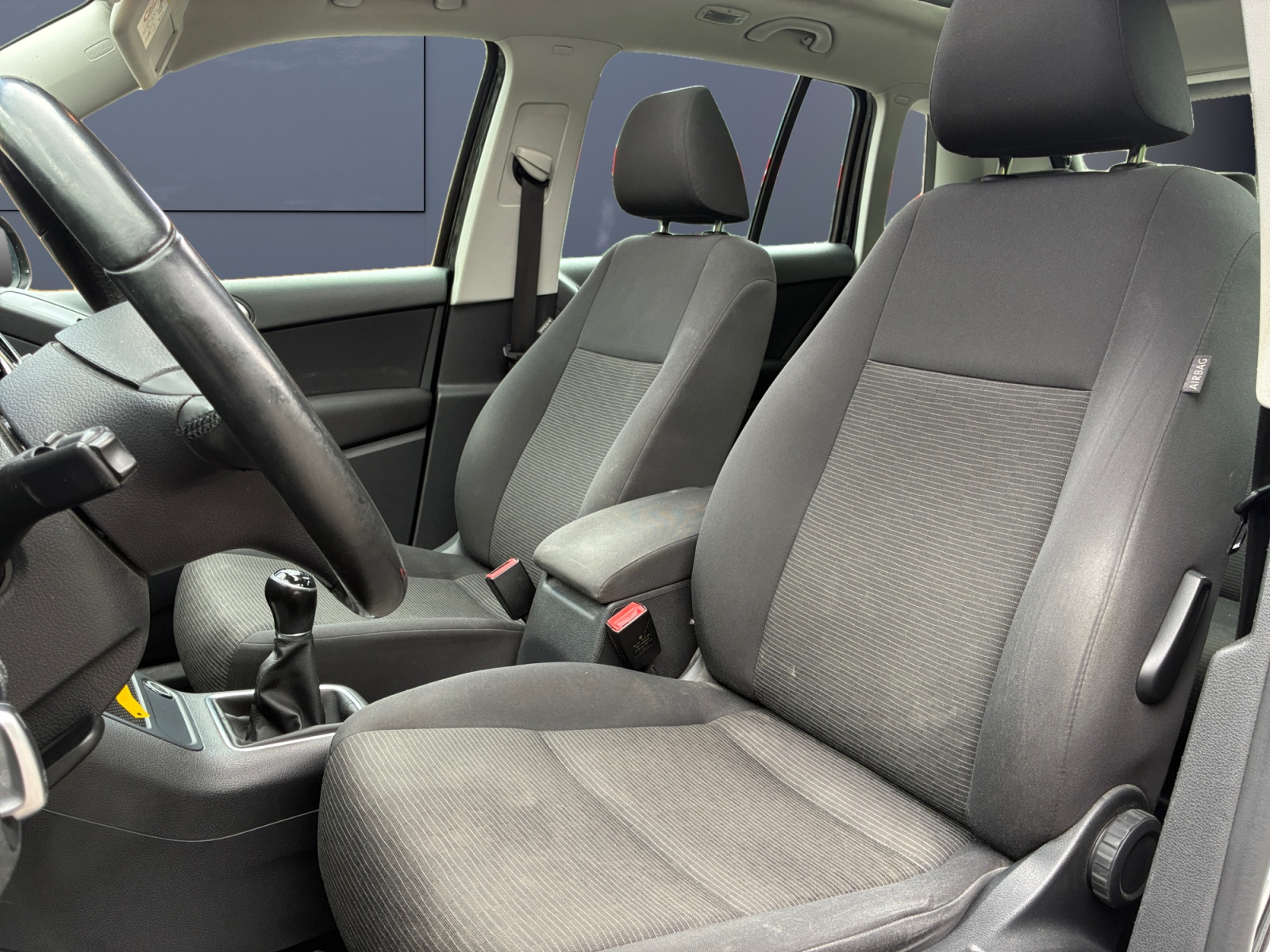 Volkswagen Tiguan 9