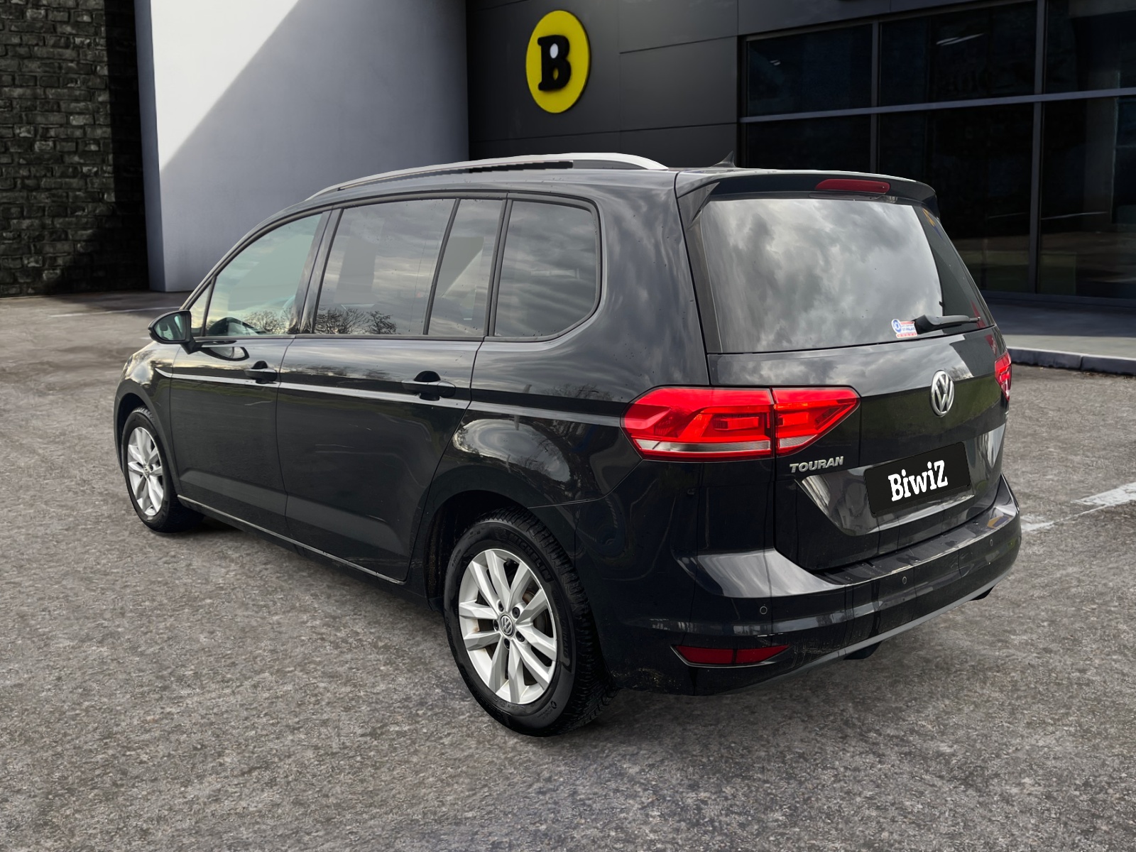 Volkswagen Touran 2
