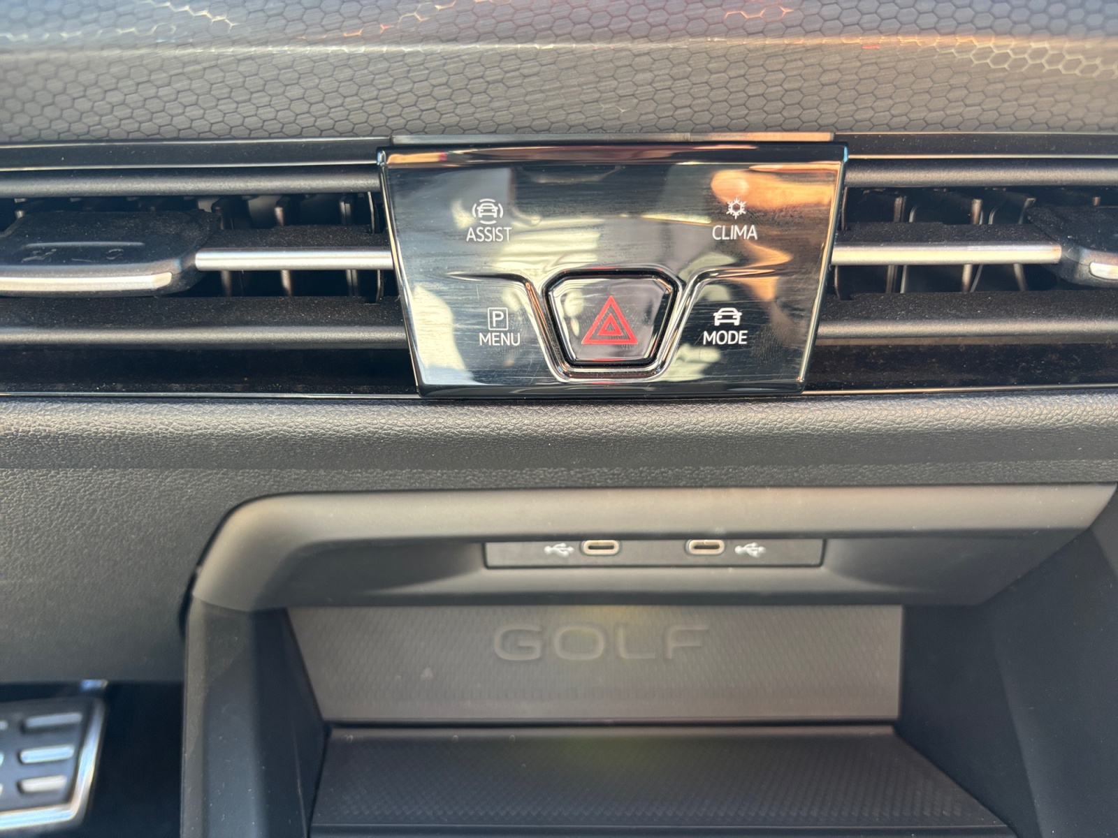Volkswagen Golf 23